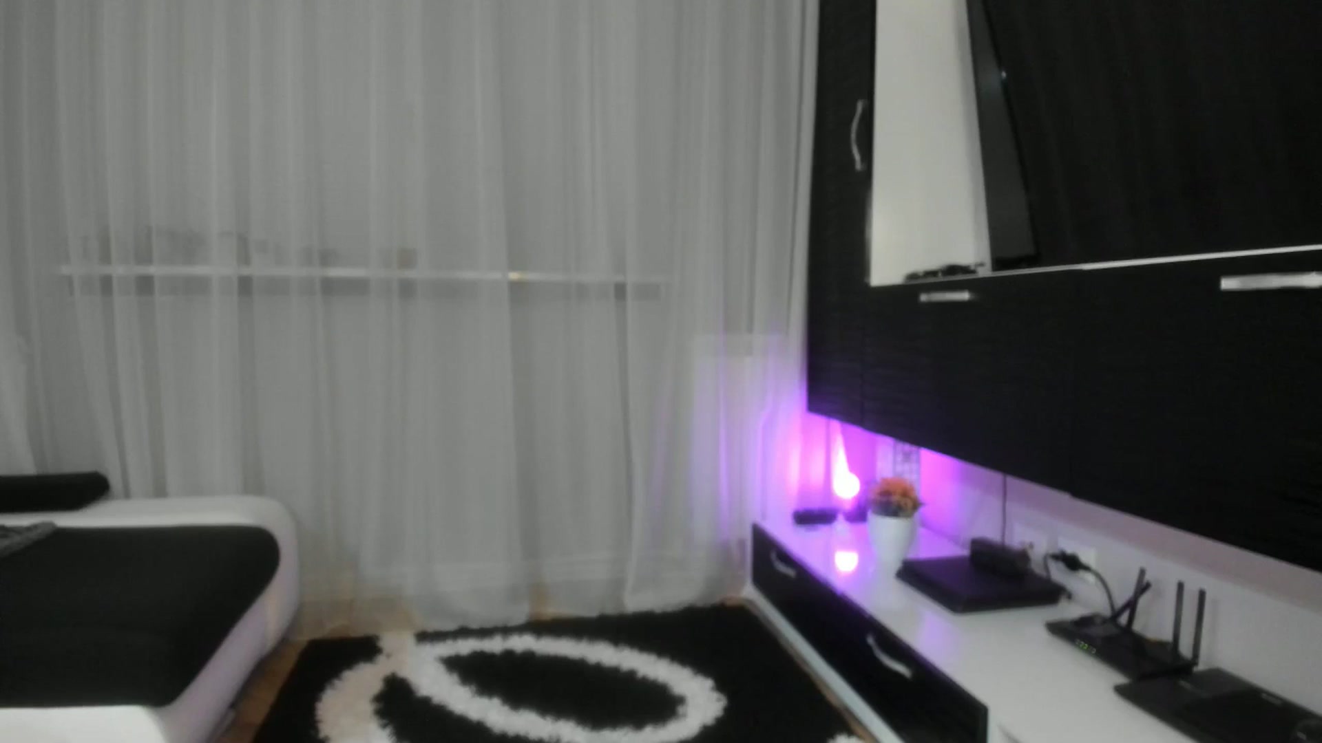 Gallery image thumbnail from WetSelf's myfreecams stream on, 06/21/2025, 08:13 image 13 of 20