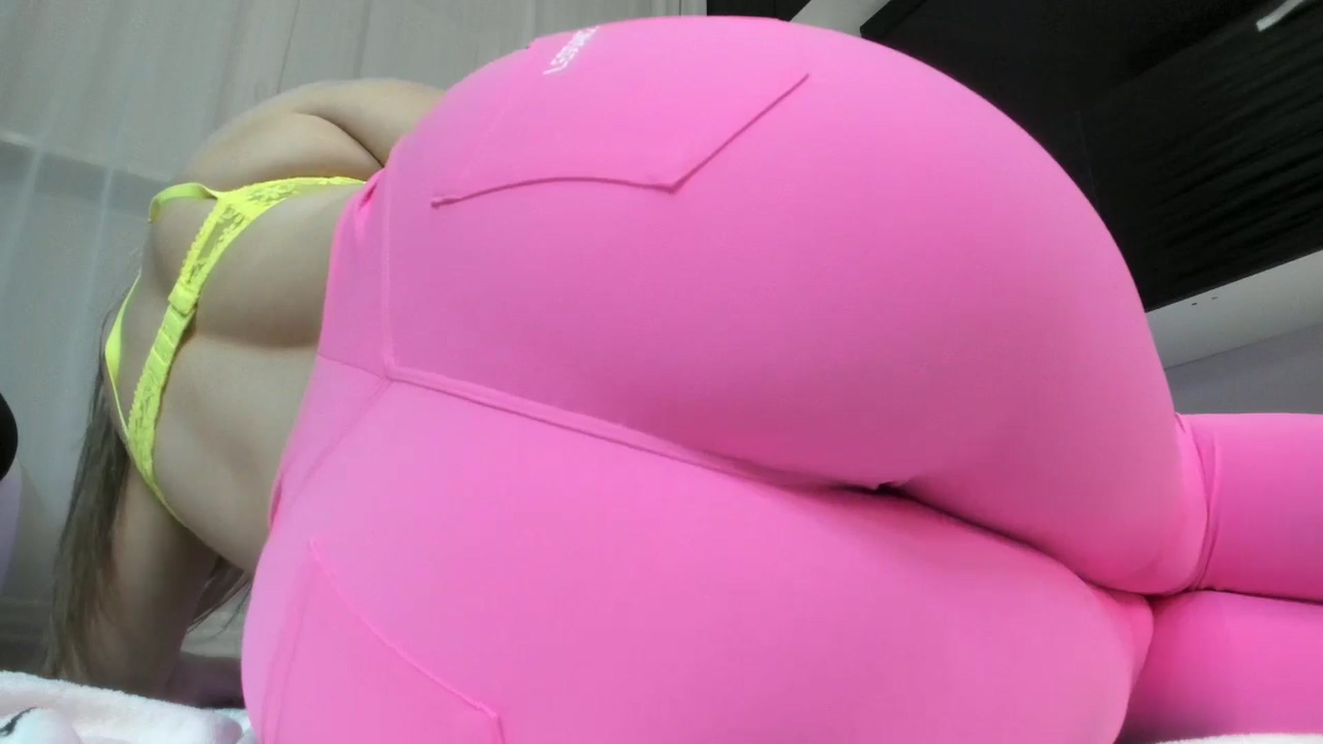 Gallery image thumbnail from WetSelf's myfreecams stream on, 07/25/2025, 08:39 image 12 of 20
