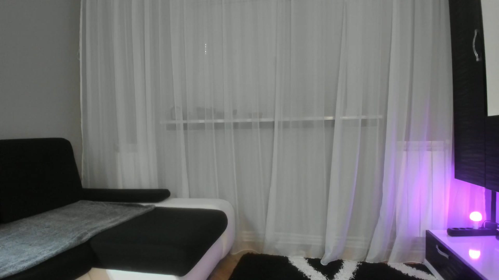Gallery image thumbnail from WetSelf's myfreecams stream on, 09/15/2025, 08:07 image 18 of 20