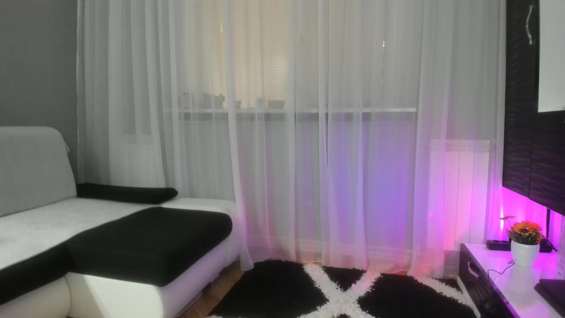 Gallery image thumbnail from WetSelf's myfreecams stream on, 11/11/2025, 11:18 image 16 of 20