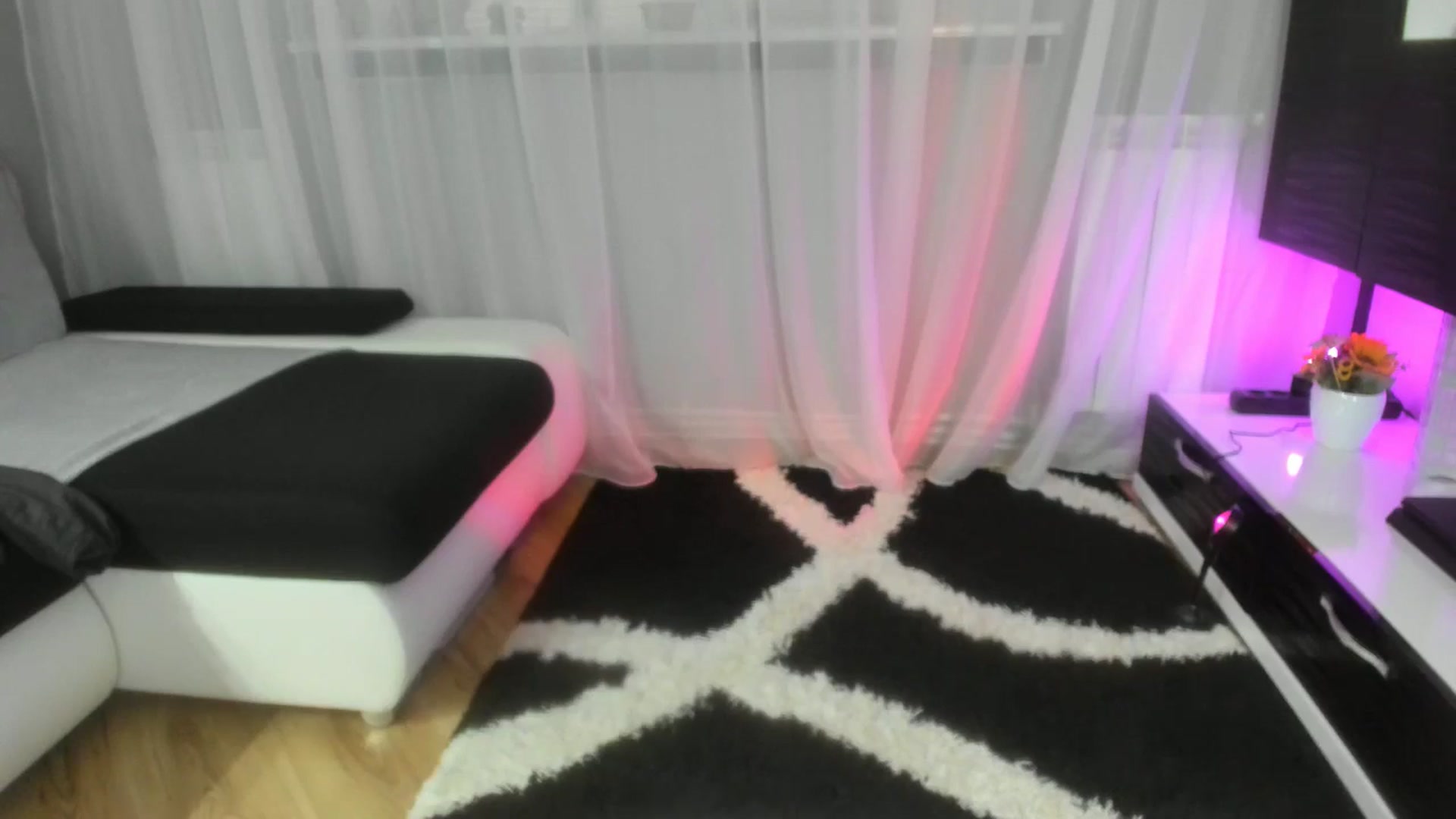 Gallery image thumbnail from WetSelf's myfreecams stream on, 11/28/2025, 10:05 image 8 of 20