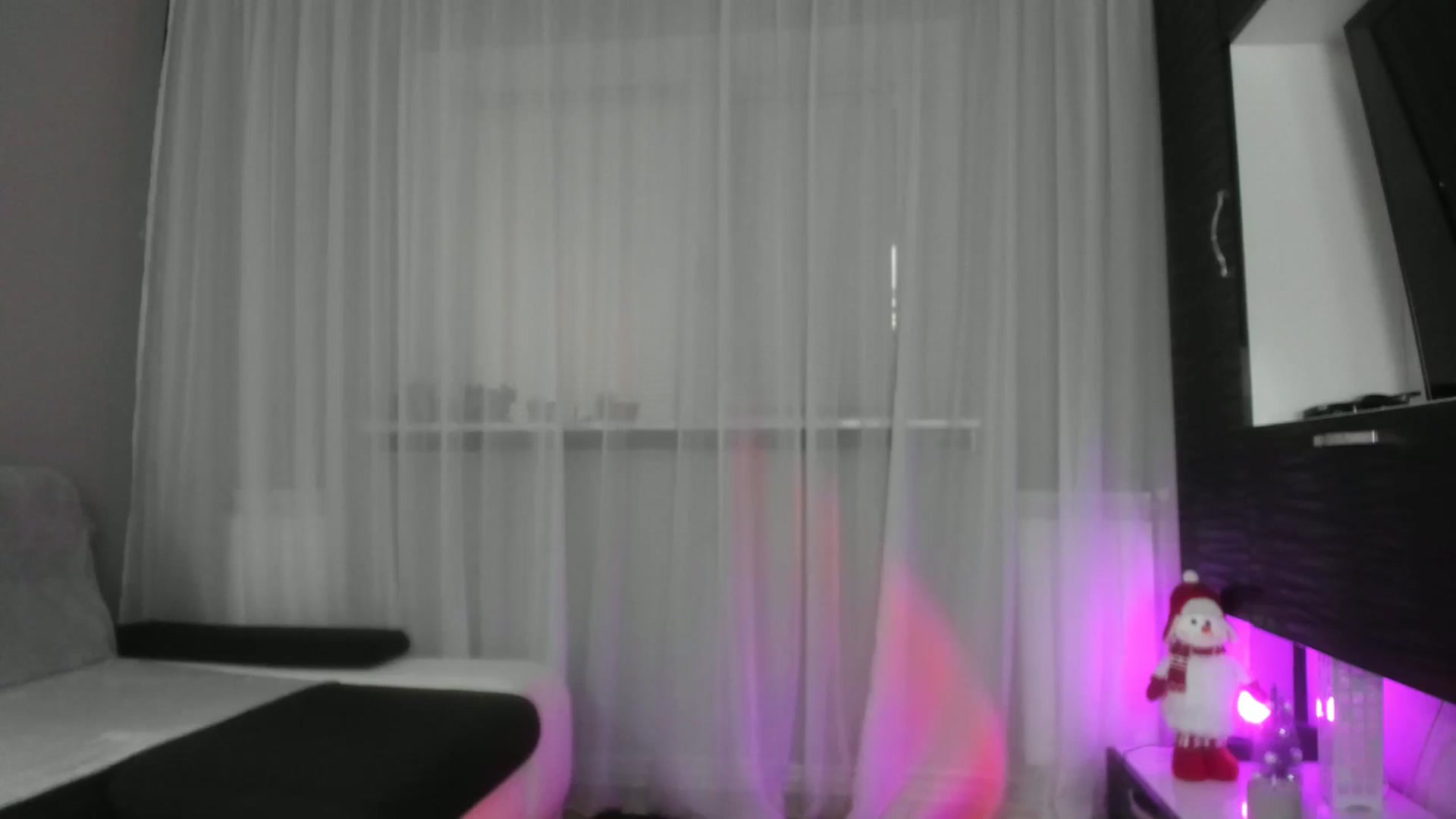 Gallery image thumbnail from WetSelf's myfreecams stream on, 12/18/2025, 08:30 image 9 of 20