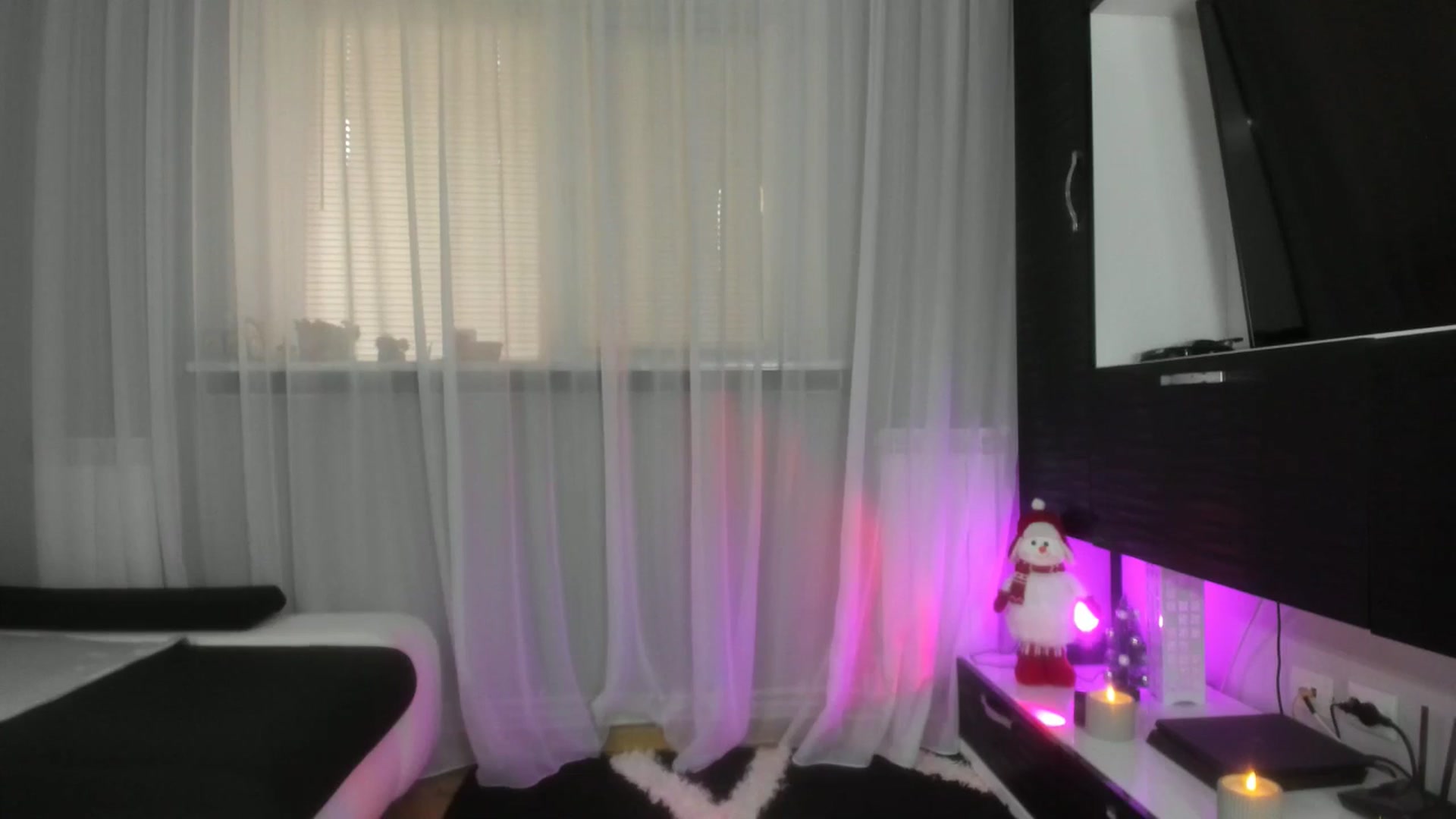 Gallery image thumbnail from WetSelf's myfreecams stream on, 12/19/2025, 12:13 image 7 of 20