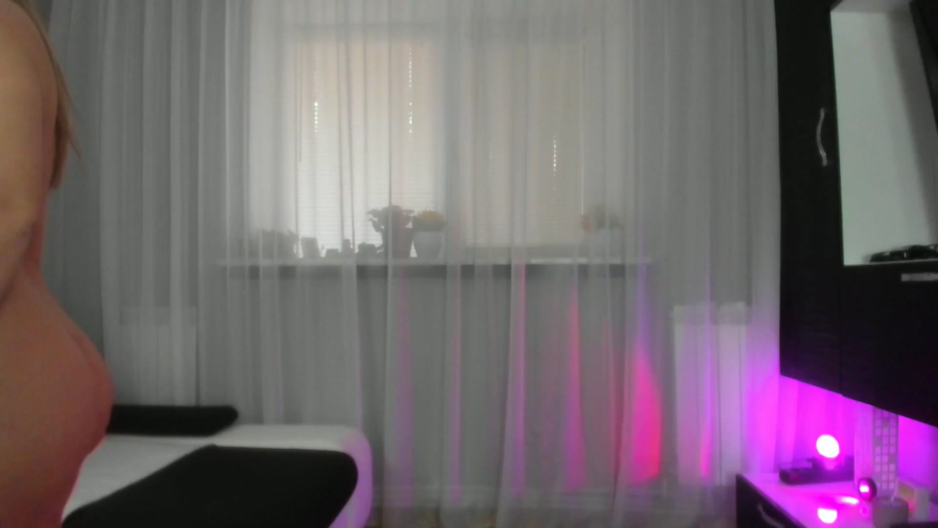 Gallery image thumbnail from WetSelf's myfreecams stream on, 03/24/2026, 09:43 image 17 of 20