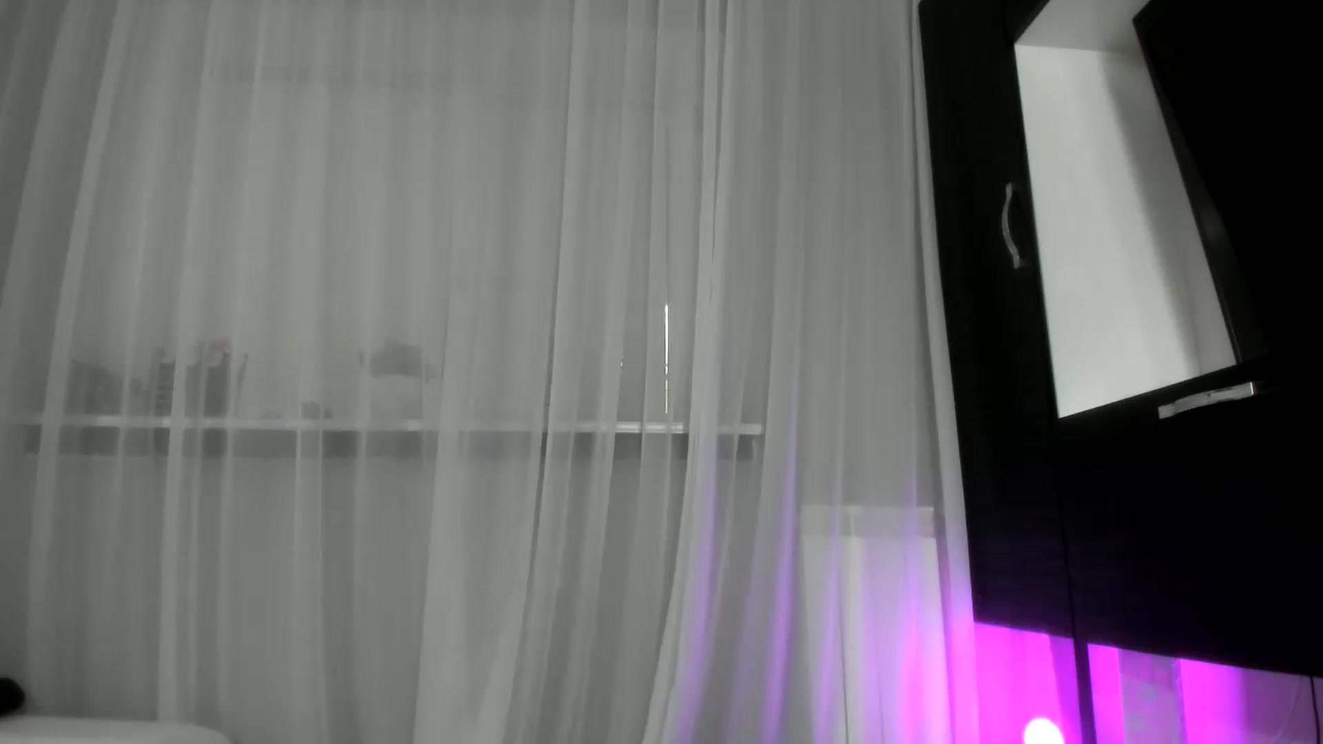 Gallery image thumbnail from WetSelf's myfreecams stream on, 08/18/2026, 13:25 image 8 of 20