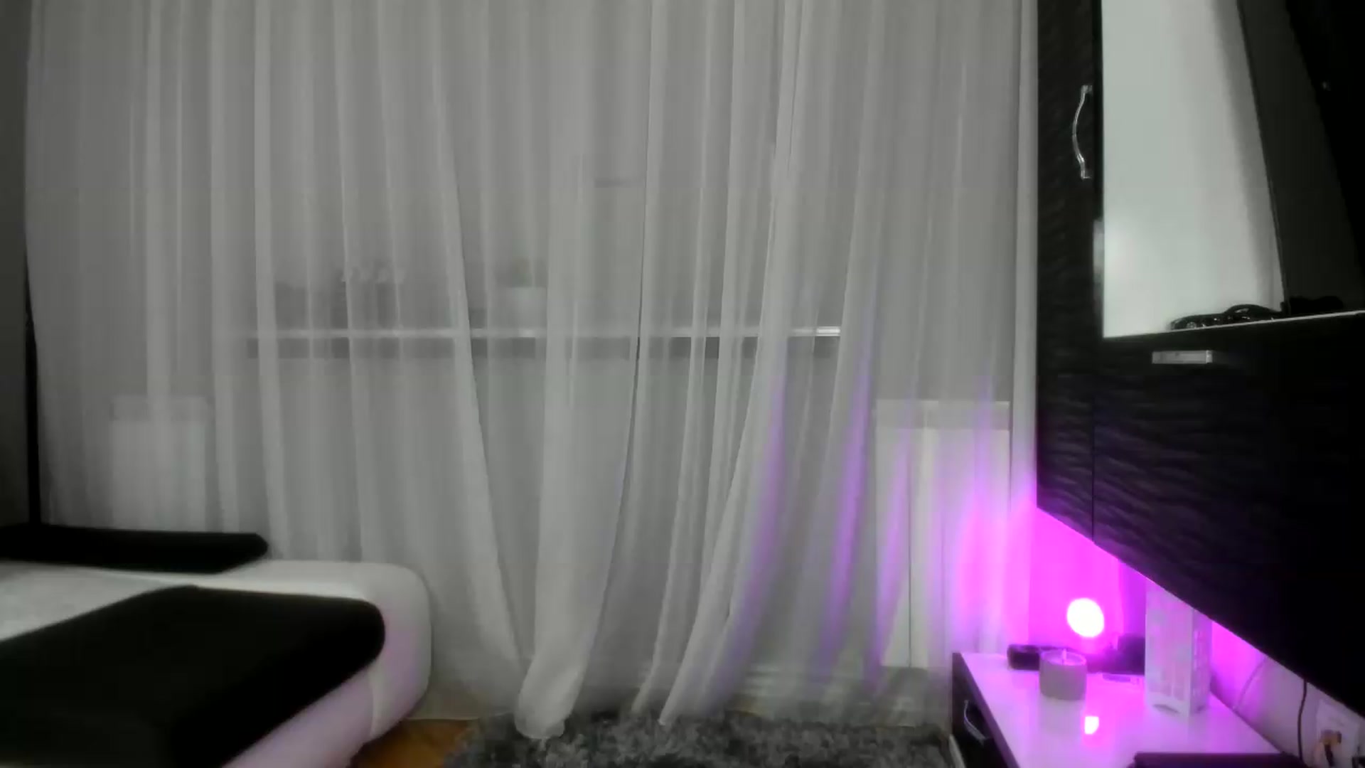 Gallery image thumbnail from WetSelf's myfreecams stream on, 08/18/2026, 16:05 image 3 of 20