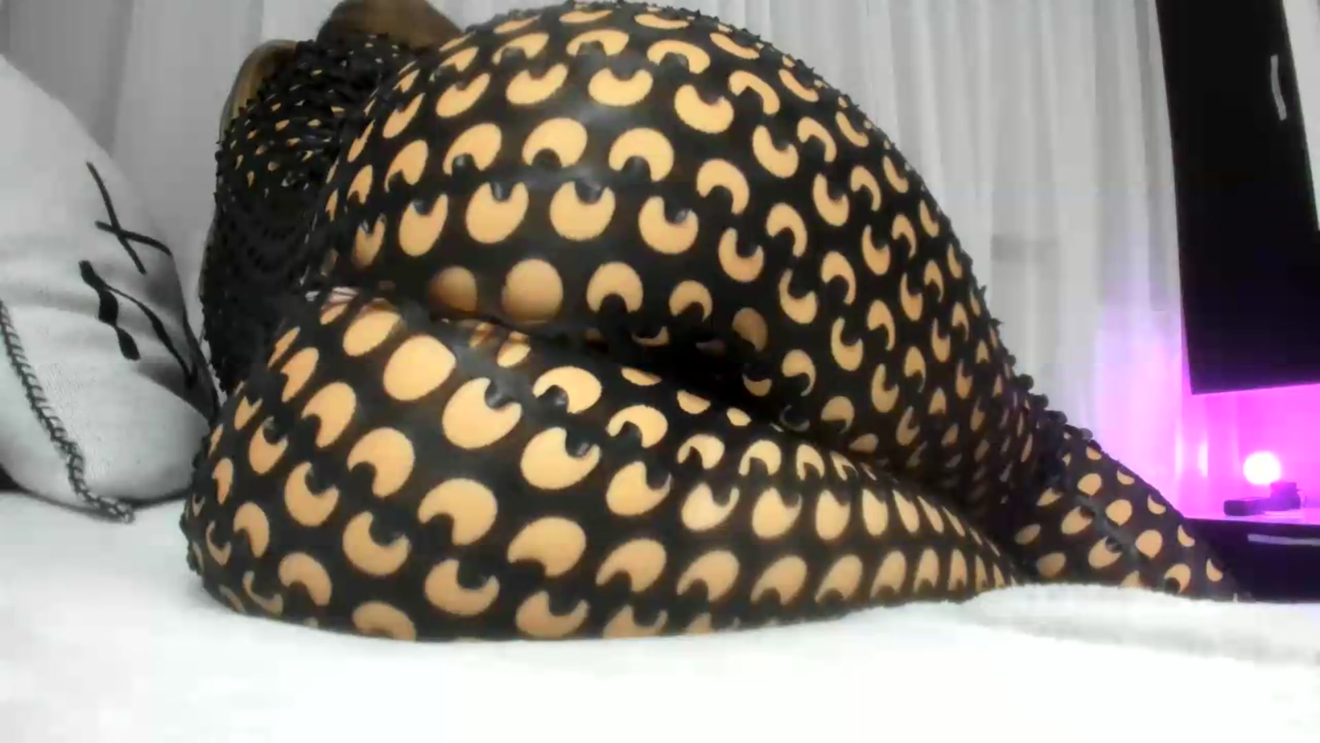Gallery image thumbnail from WetSelf's myfreecams stream on, 09/05/2026, 08:30 image 14 of 20