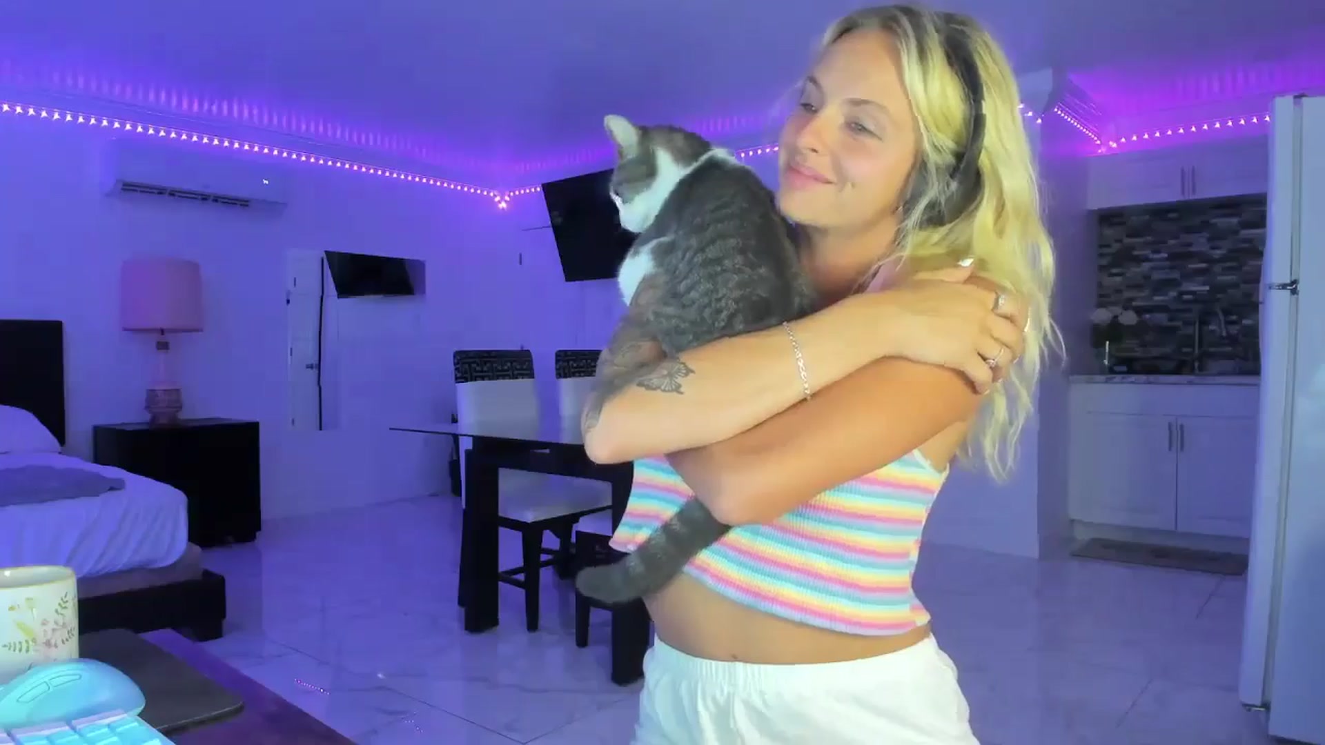 Gallery image thumbnail from Wet_Princess's myfreecams stream on, 05/14/2024, 24:00 image 4 of 20
