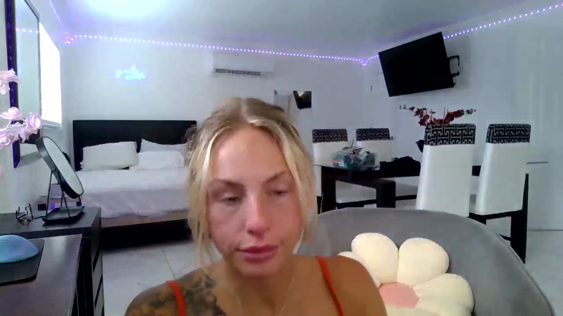 Gallery image thumbnail from Wet_Princess's myfreecams stream on, 05/28/2024, 15:54 image 3 of 20