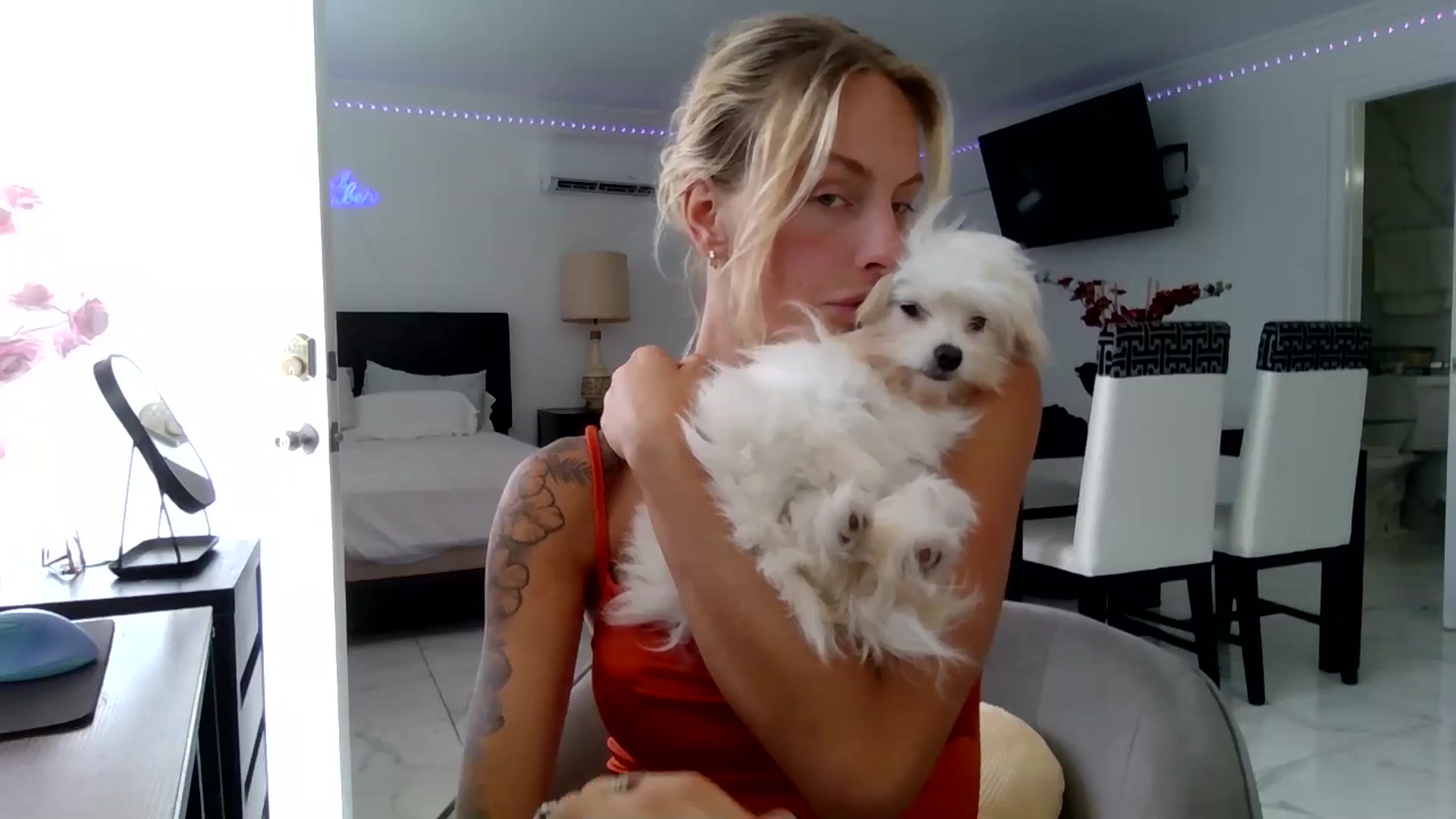 Gallery image thumbnail from Wet_Princess's myfreecams stream on, 05/28/2024, 15:54 image 12 of 20