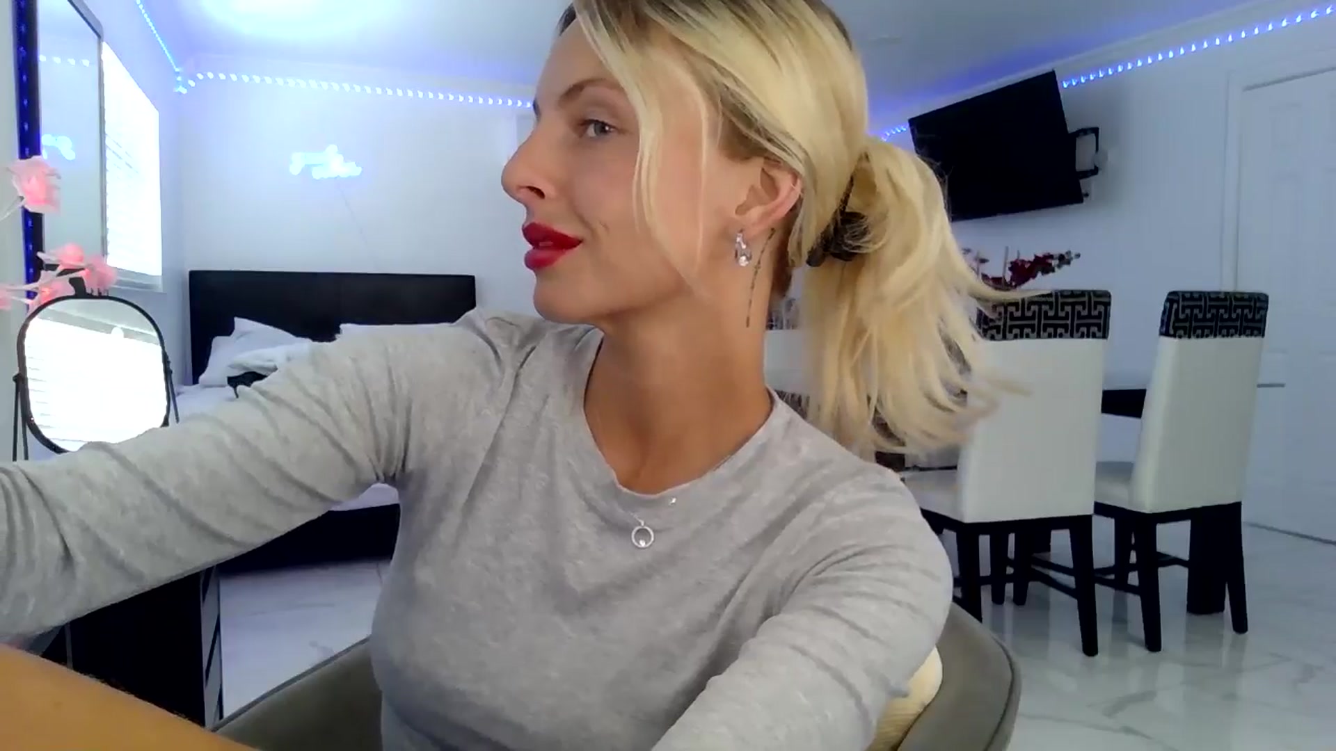 Gallery image thumbnail from Wet_Princess's myfreecams stream on, 06/06/2024, 17:05 image 4 of 20
