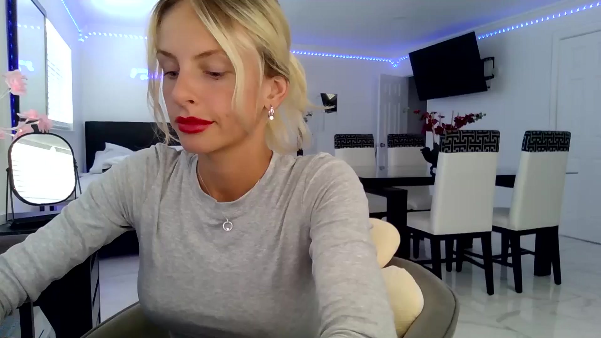 Gallery image thumbnail from Wet_Princess's myfreecams stream on, 06/06/2024, 17:05 image 3 of 20