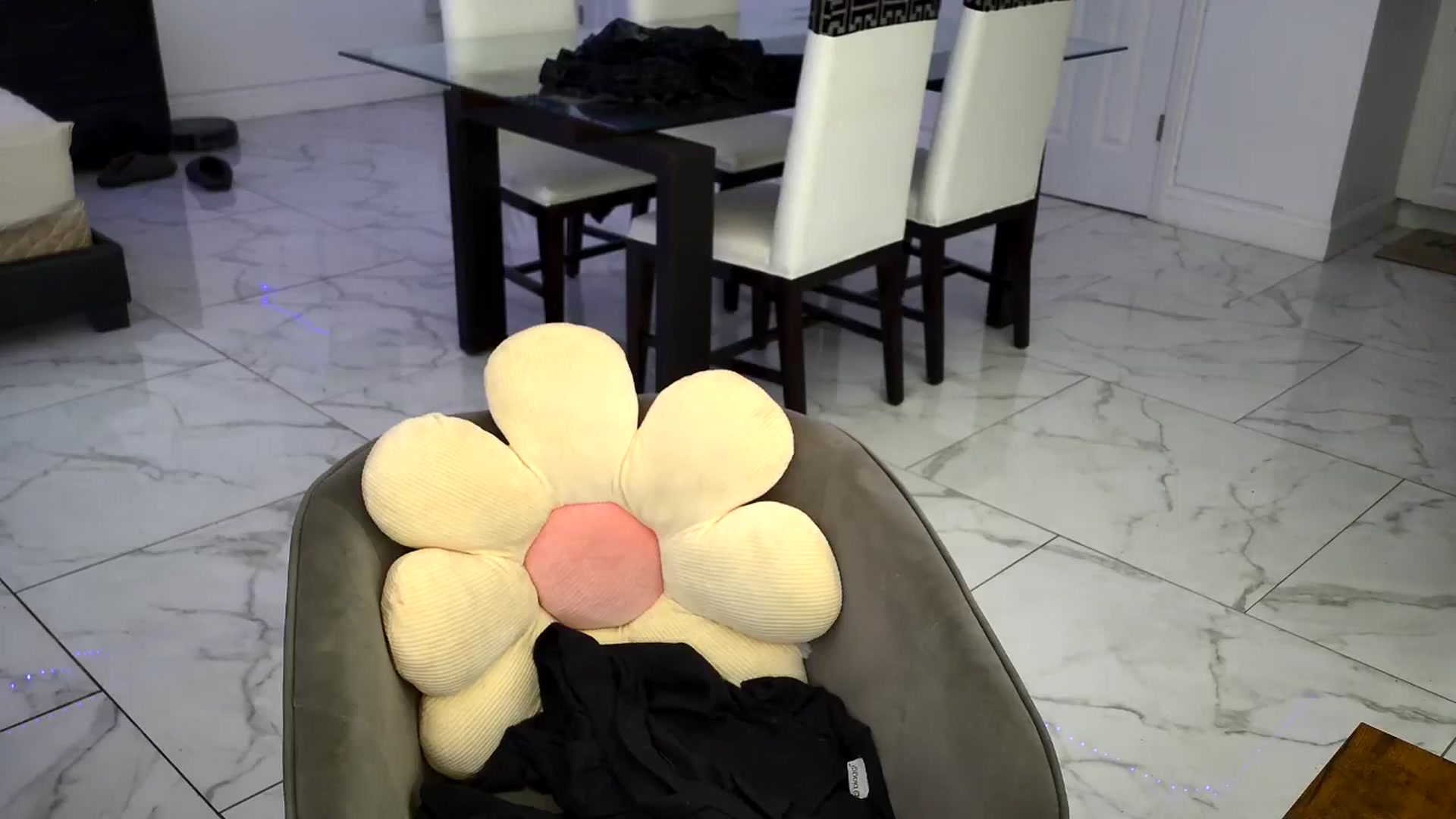 Gallery image thumbnail from Wet_Princess's myfreecams stream on, 06/24/2024, 16:25 image 19 of 20