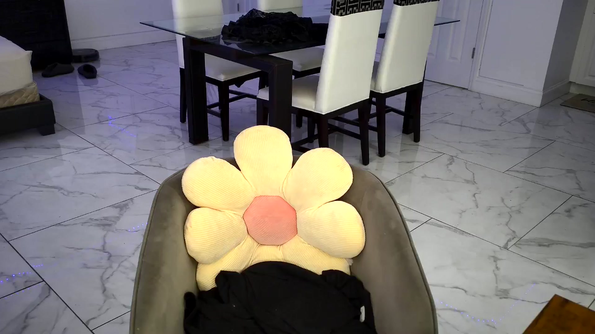 Gallery image thumbnail from Wet_Princess's myfreecams stream on, 06/24/2024, 16:25 image 15 of 20