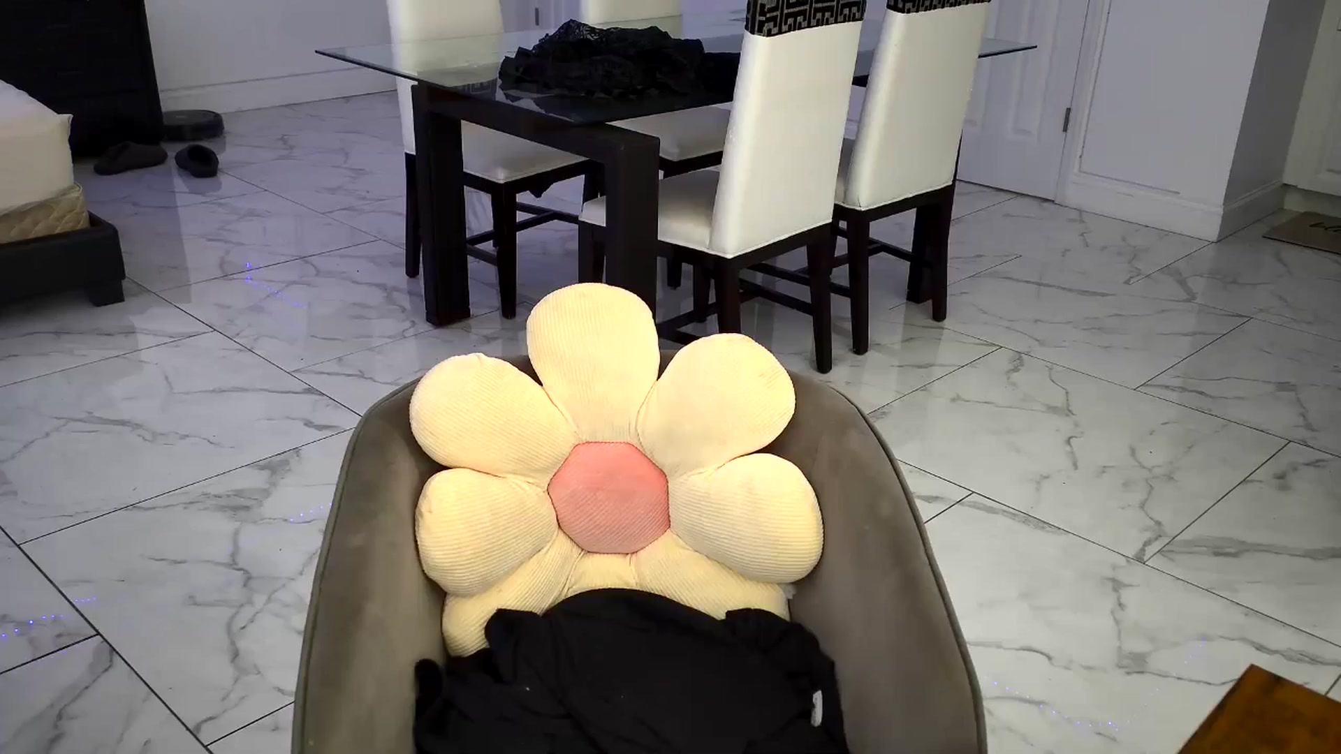 Gallery image thumbnail from Wet_Princess's myfreecams stream on, 06/24/2024, 16:25 image 17 of 20