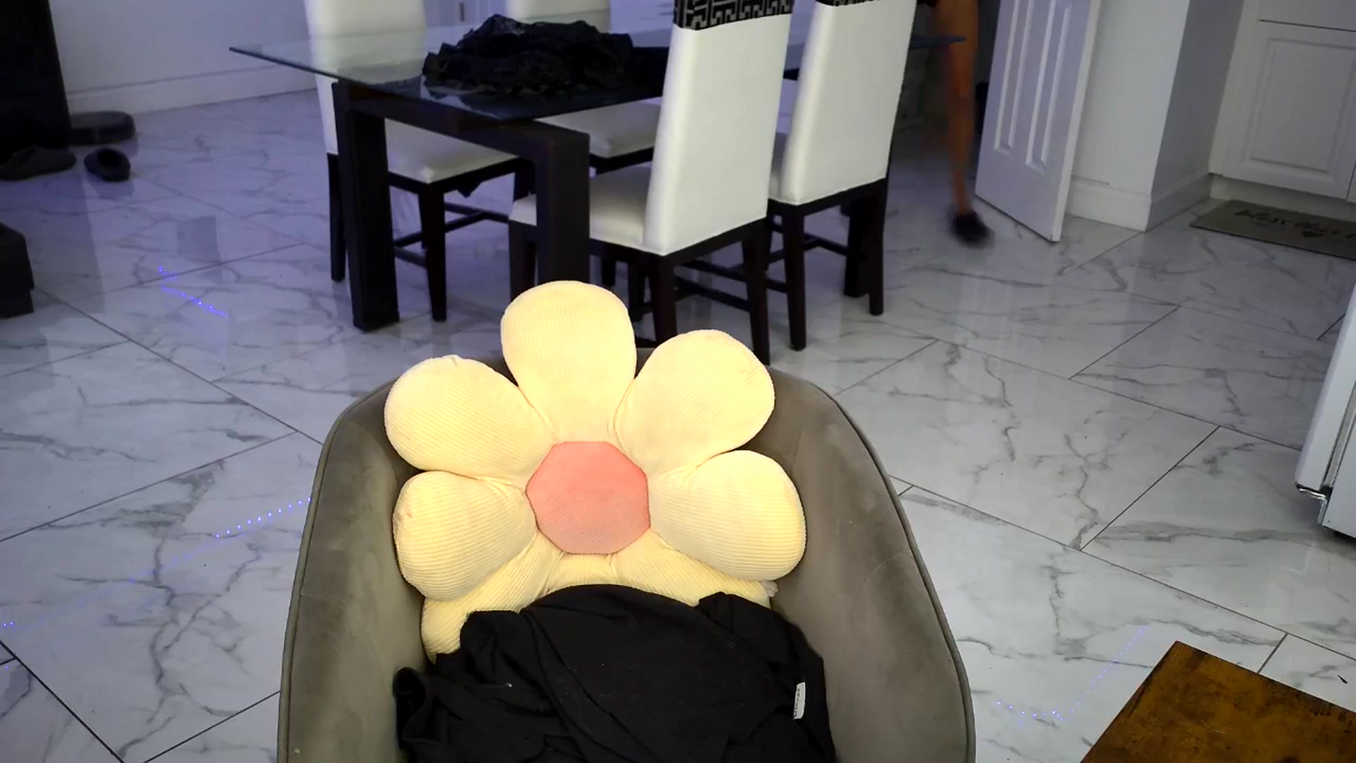 Gallery image thumbnail from Wet_Princess's myfreecams stream on, 06/24/2024, 16:25 image 10 of 20