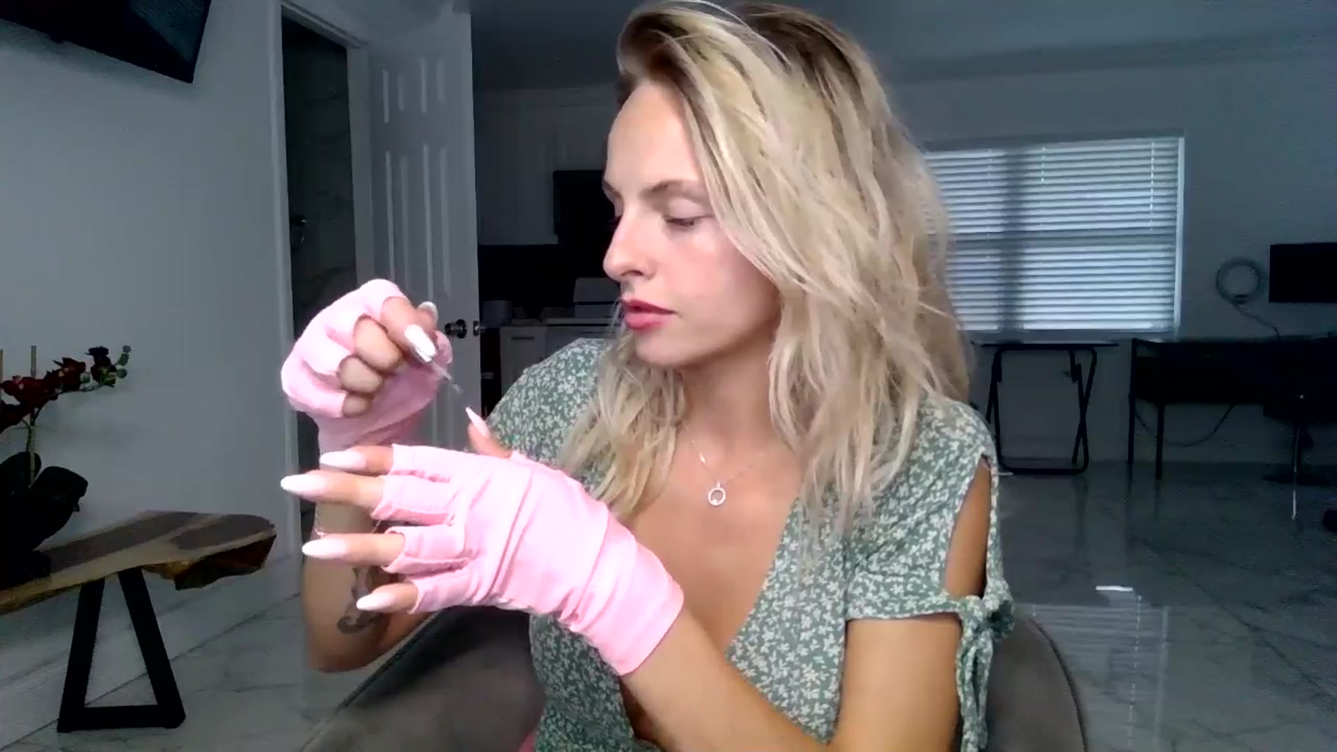 Gallery image thumbnail from Wet_Princess's myfreecams stream on, 07/12/2024, 24:08 image 18 of 20