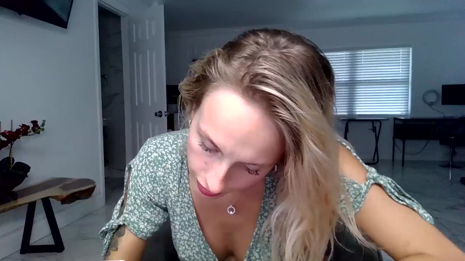 Gallery image thumbnail from Wet_Princess's myfreecams stream on, 07/12/2024, 24:08 image 3 of 20