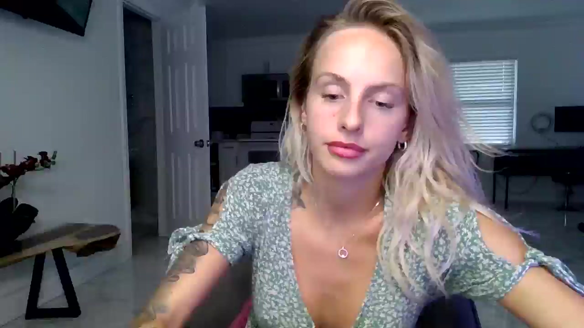 Gallery image thumbnail from Wet_Princess's myfreecams stream on, 07/12/2024, 24:08 image 6 of 20