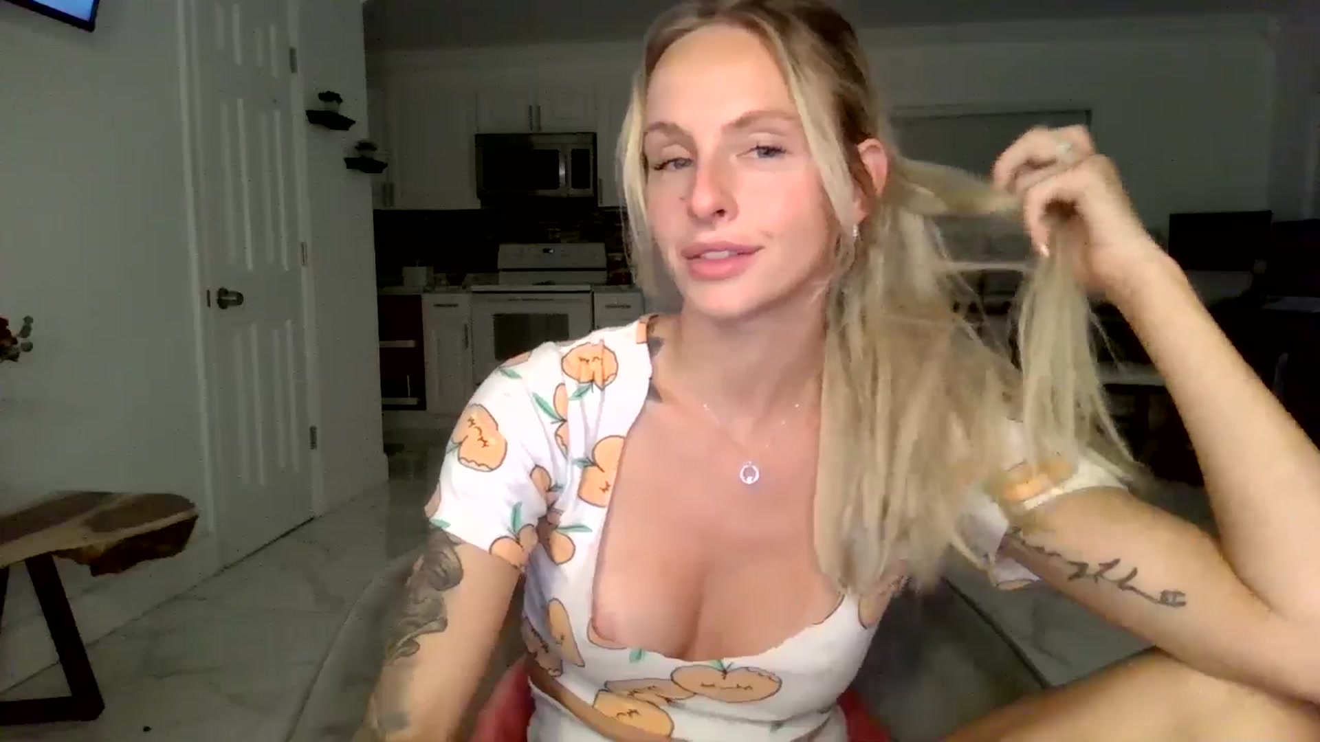 Gallery image thumbnail from Wet_Princess's myfreecams stream on, 07/12/2024, 07:07 image 9 of 20