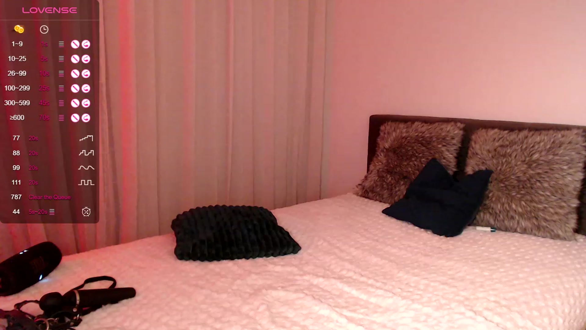 Gallery image thumbnail from Wet_Redhead's myfreecams stream on, 12/10/2023, 17:34 image 10 of 20