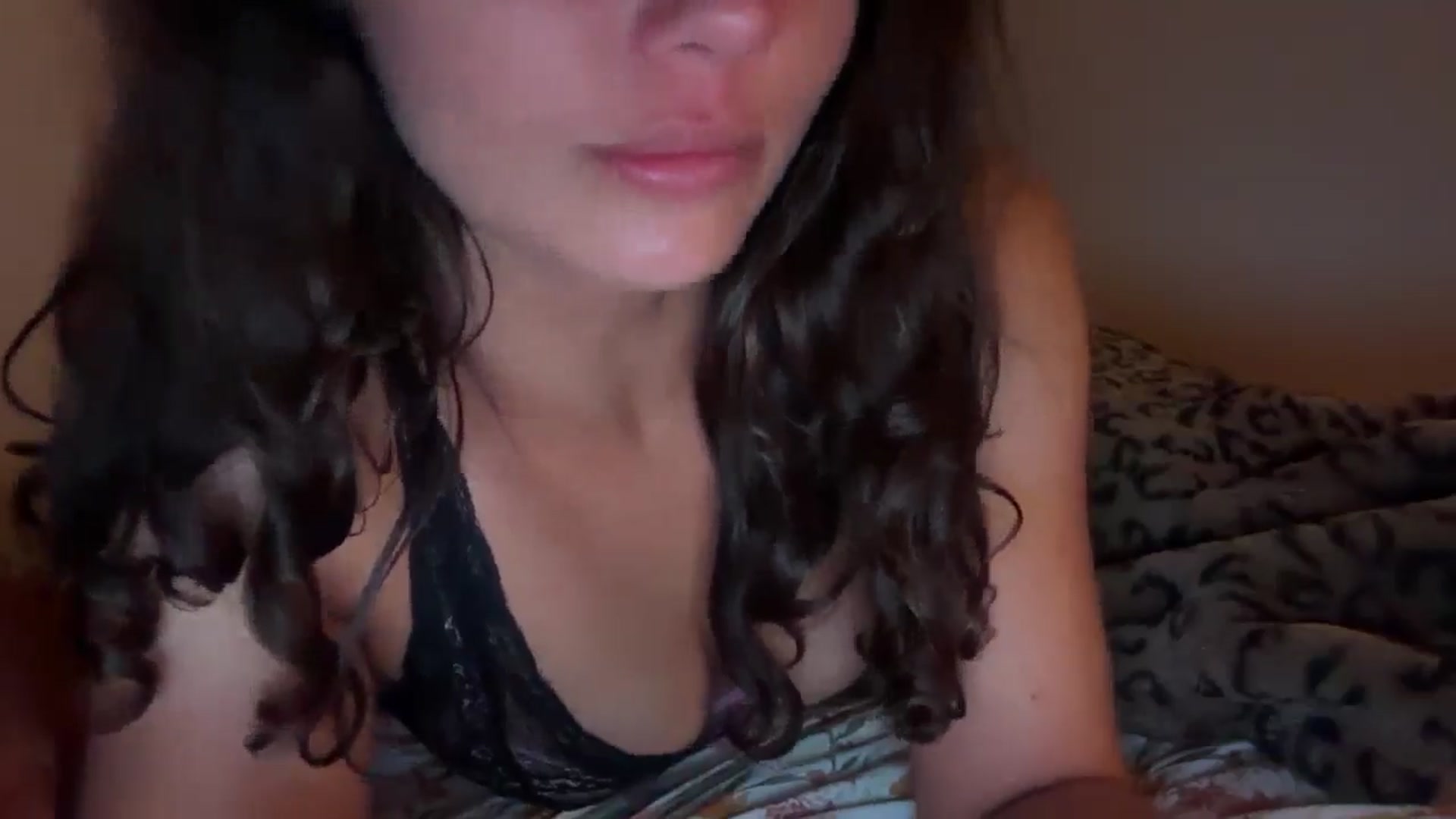 Gallery image thumbnail from Wetangel333's myfreecams stream on, 04/23/2025, 07:16 image 18 of 20