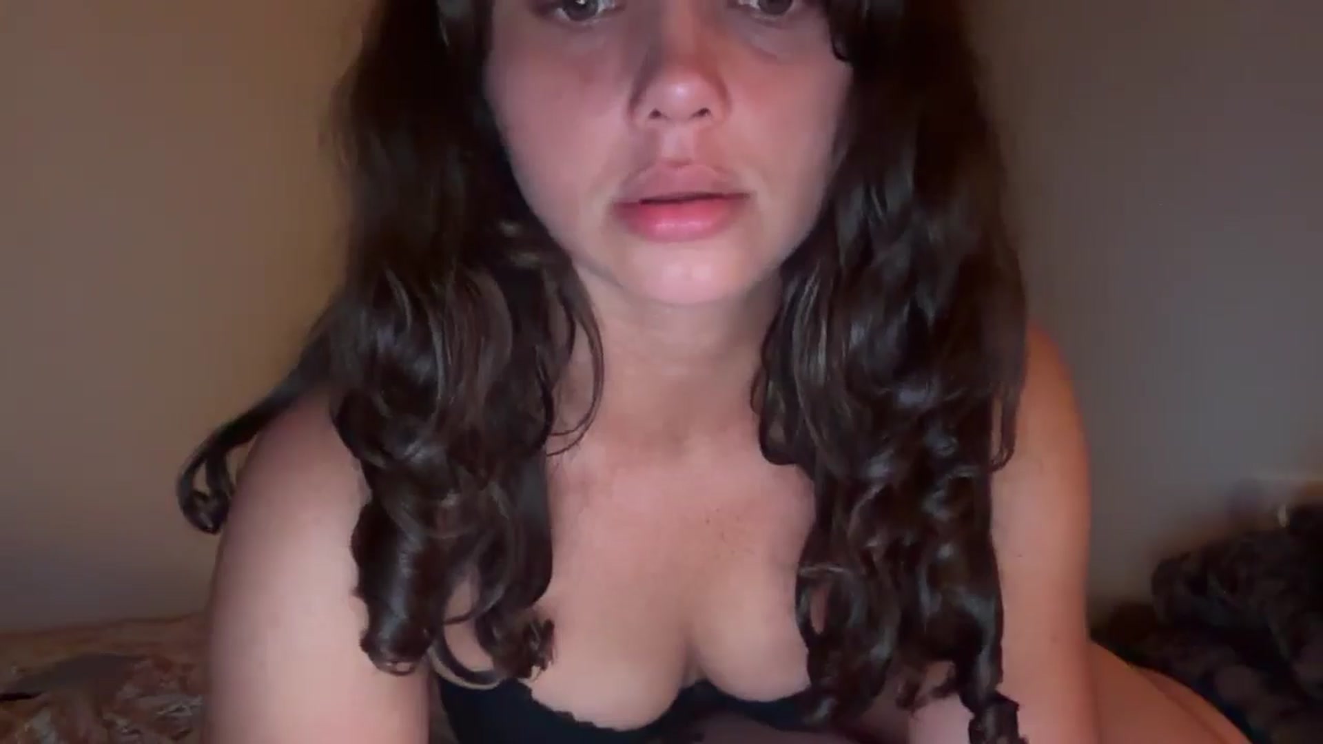 Gallery image thumbnail from Wetangel333's myfreecams stream on, 04/24/2025, 05:27 image 7 of 20