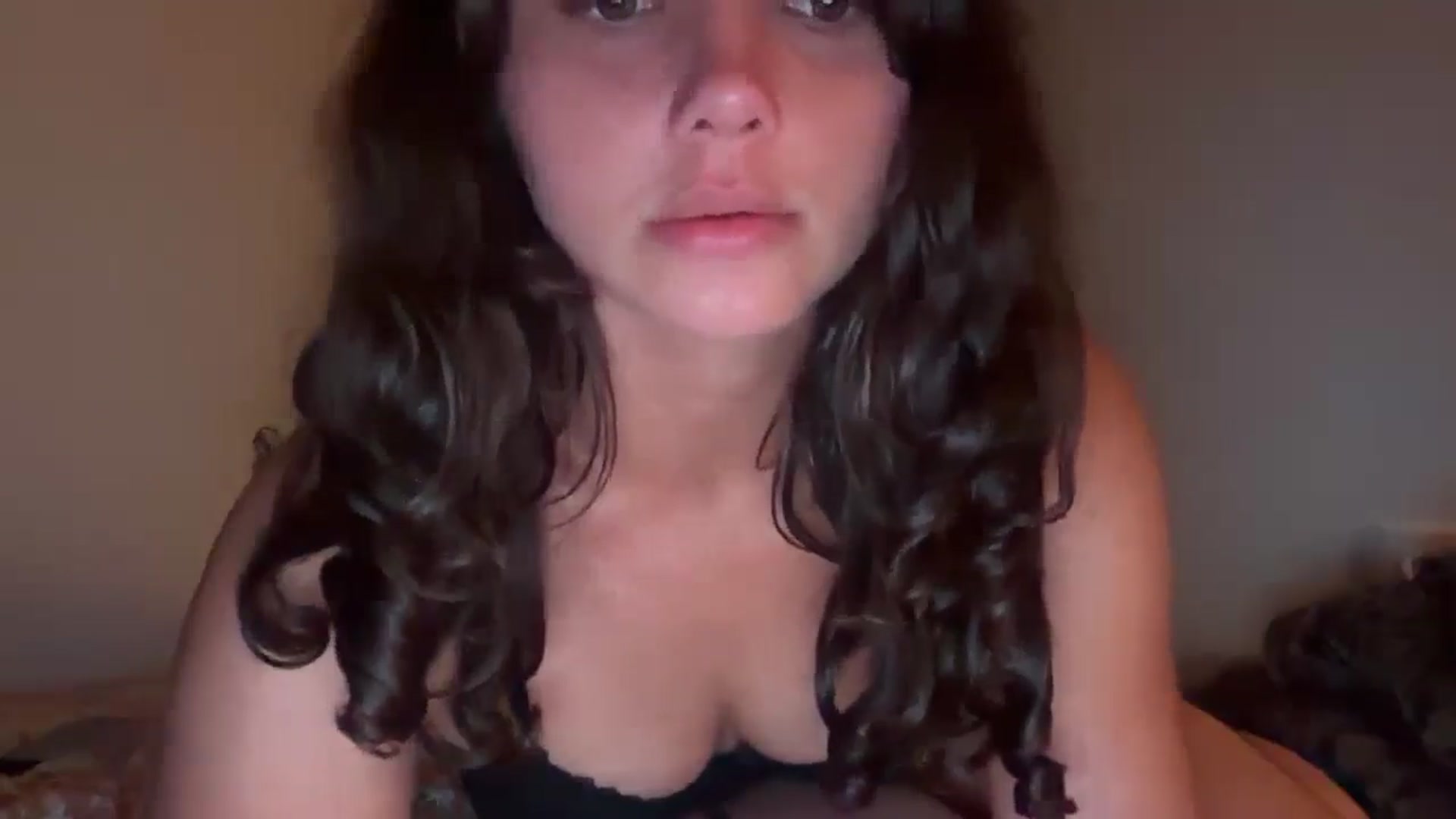 Gallery image thumbnail from Wetangel333's myfreecams stream on, 04/24/2025, 05:27 image 10 of 20