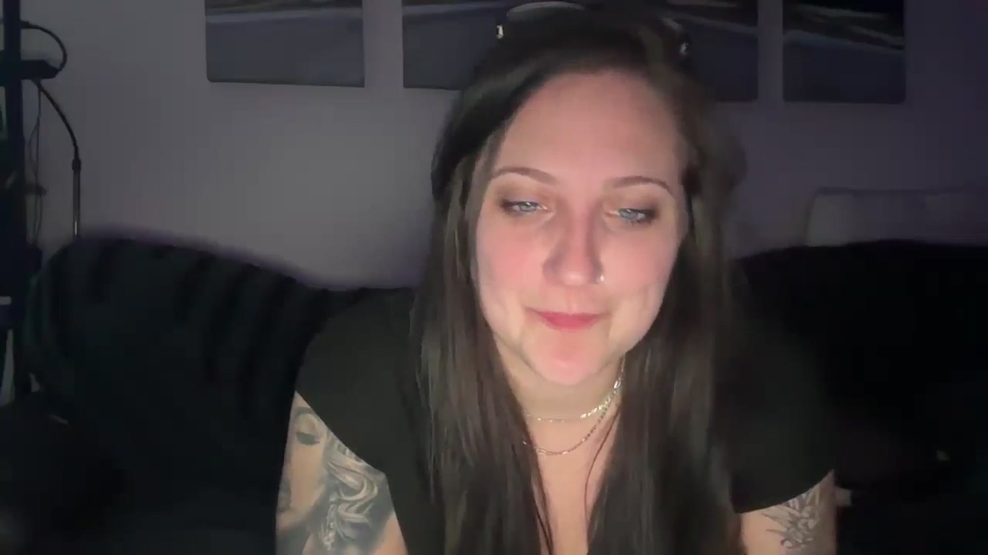 Gallery image thumbnail from Wetxxwet's myfreecams stream on, 03/07/2025, 12:14 image 17 of 20