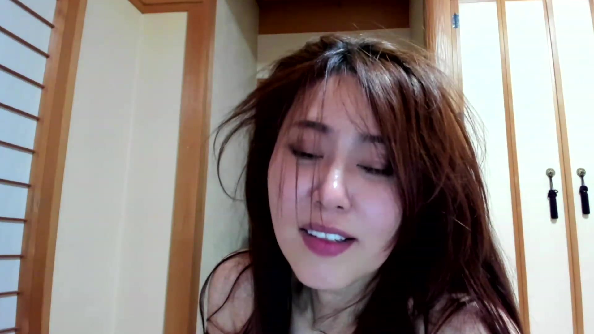 Gallery image thumbnail from WhatIsNanako's myfreecams stream on, 11/19/2022, 11:50 image 14 of 20