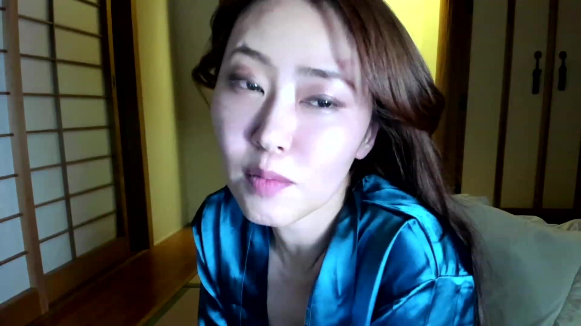 Gallery image thumbnail from WhatIsNanako's myfreecams stream on, 11/26/2022, 11:17 image 17 of 20