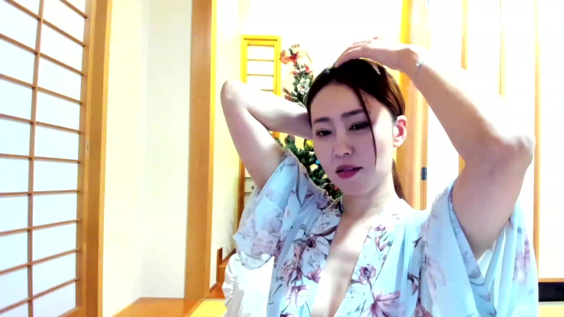 Gallery image thumbnail from WhatIsNanako's myfreecams stream on, 12/04/2022, 12:06 image 16 of 20