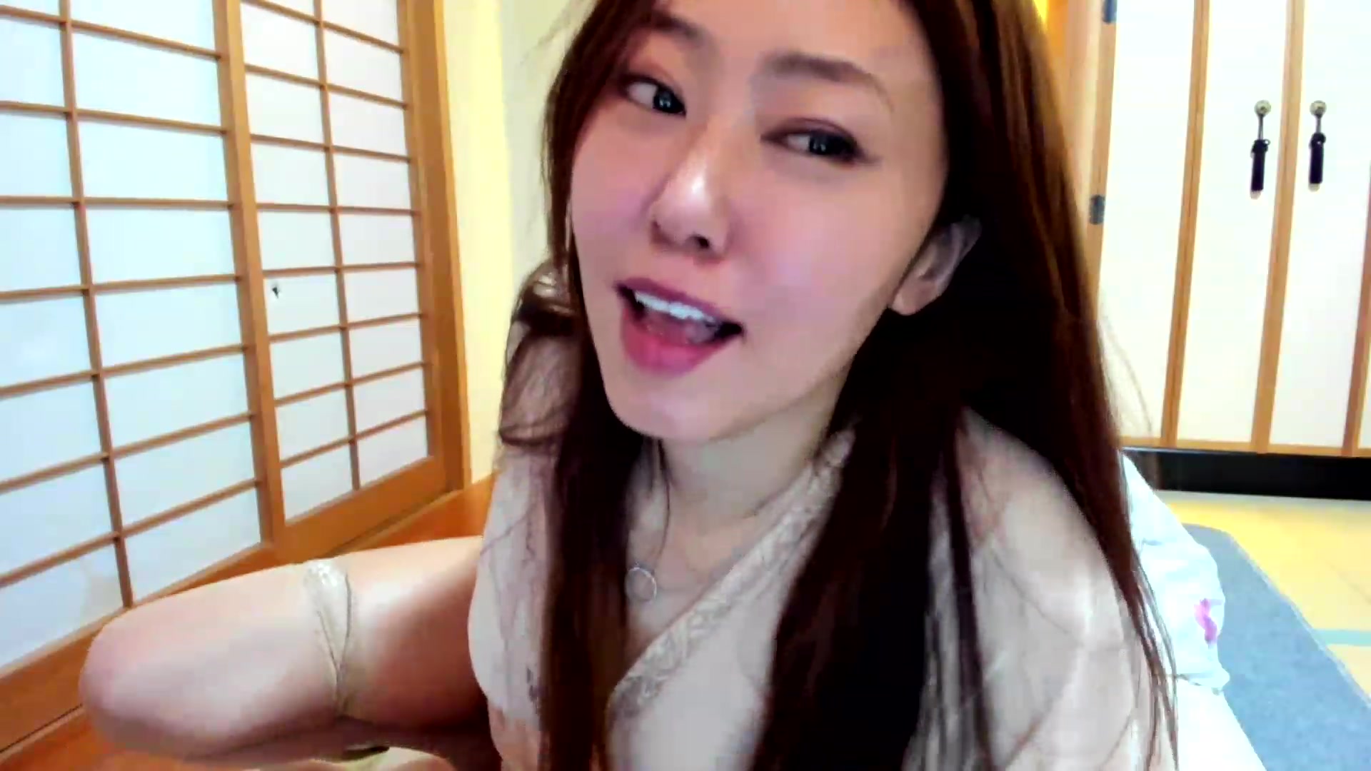 Gallery image thumbnail from WhatIsNanako's myfreecams stream on, 12/16/2022, 16:46 image 15 of 20