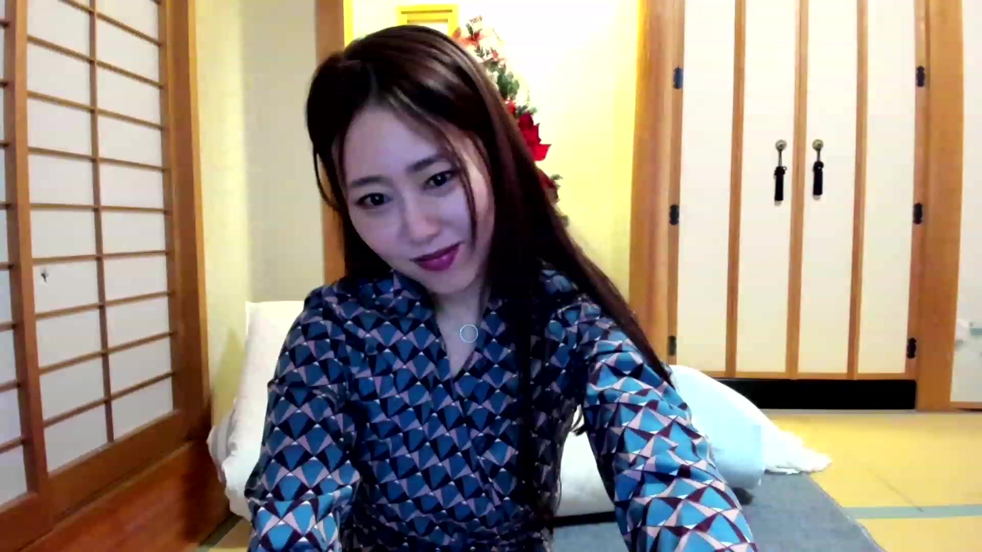Gallery image thumbnail from WhatIsNanako's myfreecams stream on, 12/18/2022, 08:39 image 20 of 20