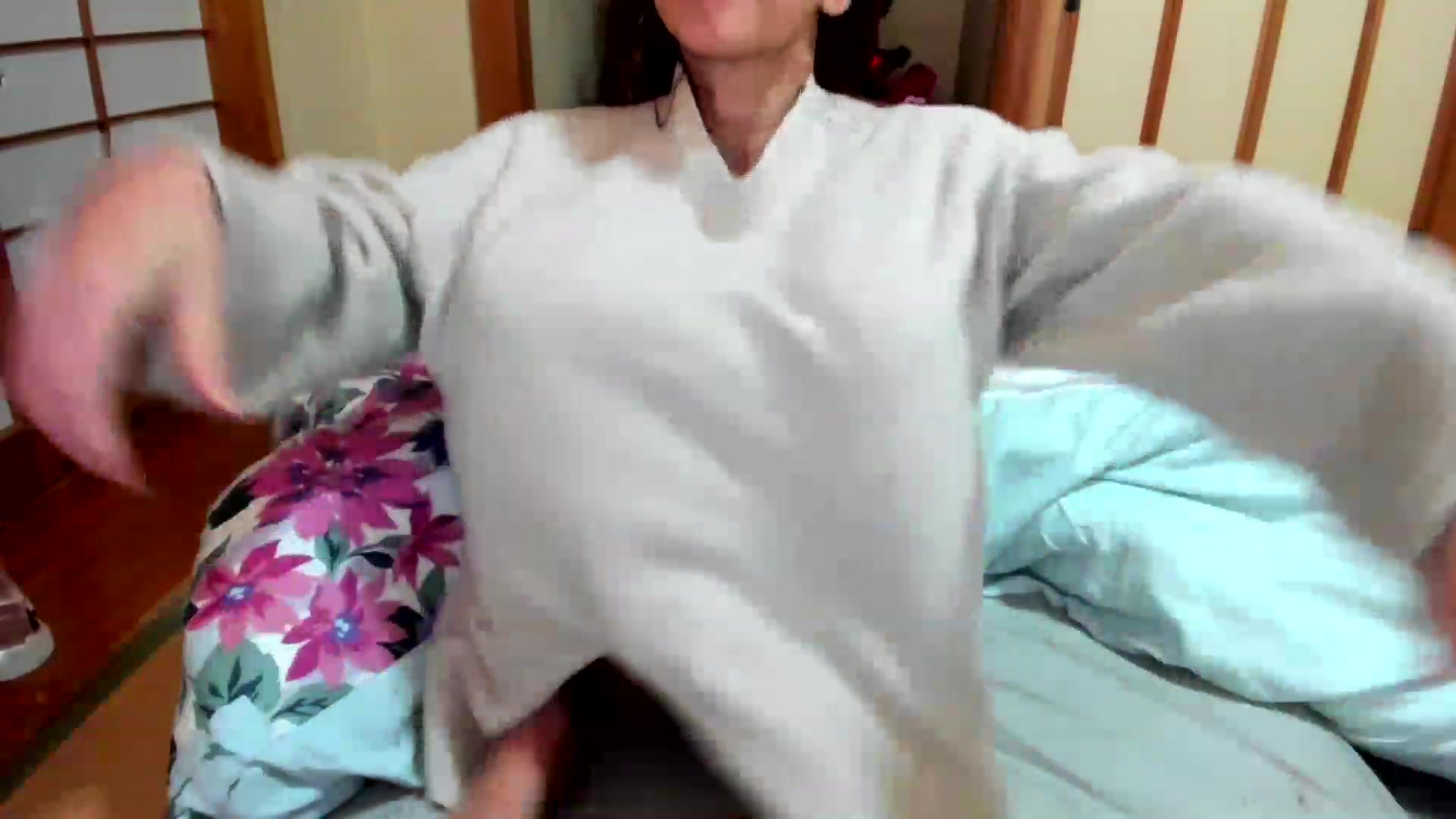 Gallery image thumbnail from WhatIsNanako's myfreecams stream on, 12/22/2022, 14:20 image 17 of 20