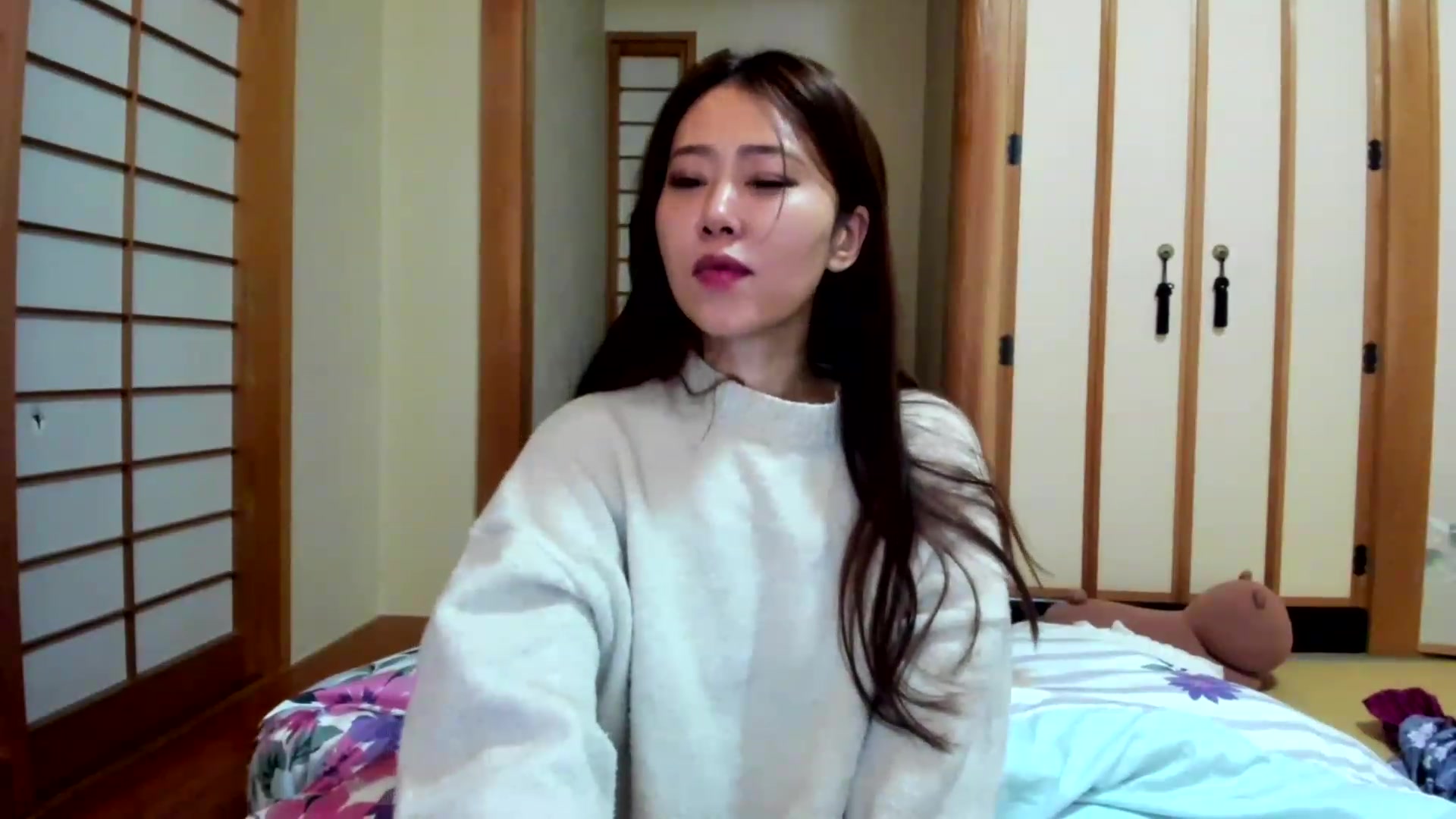 Gallery image thumbnail from WhatIsNanako's myfreecams stream on, 12/22/2022, 14:20 image 13 of 20
