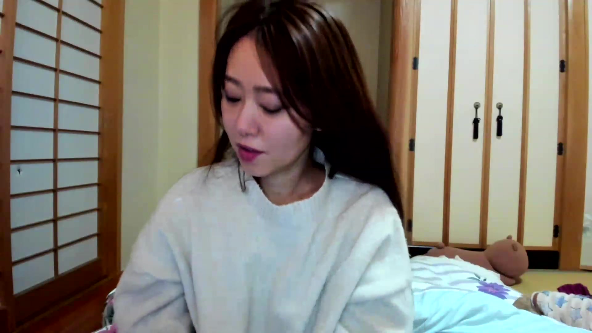 Gallery image thumbnail from WhatIsNanako's myfreecams stream on, 12/22/2022, 14:20 image 18 of 20