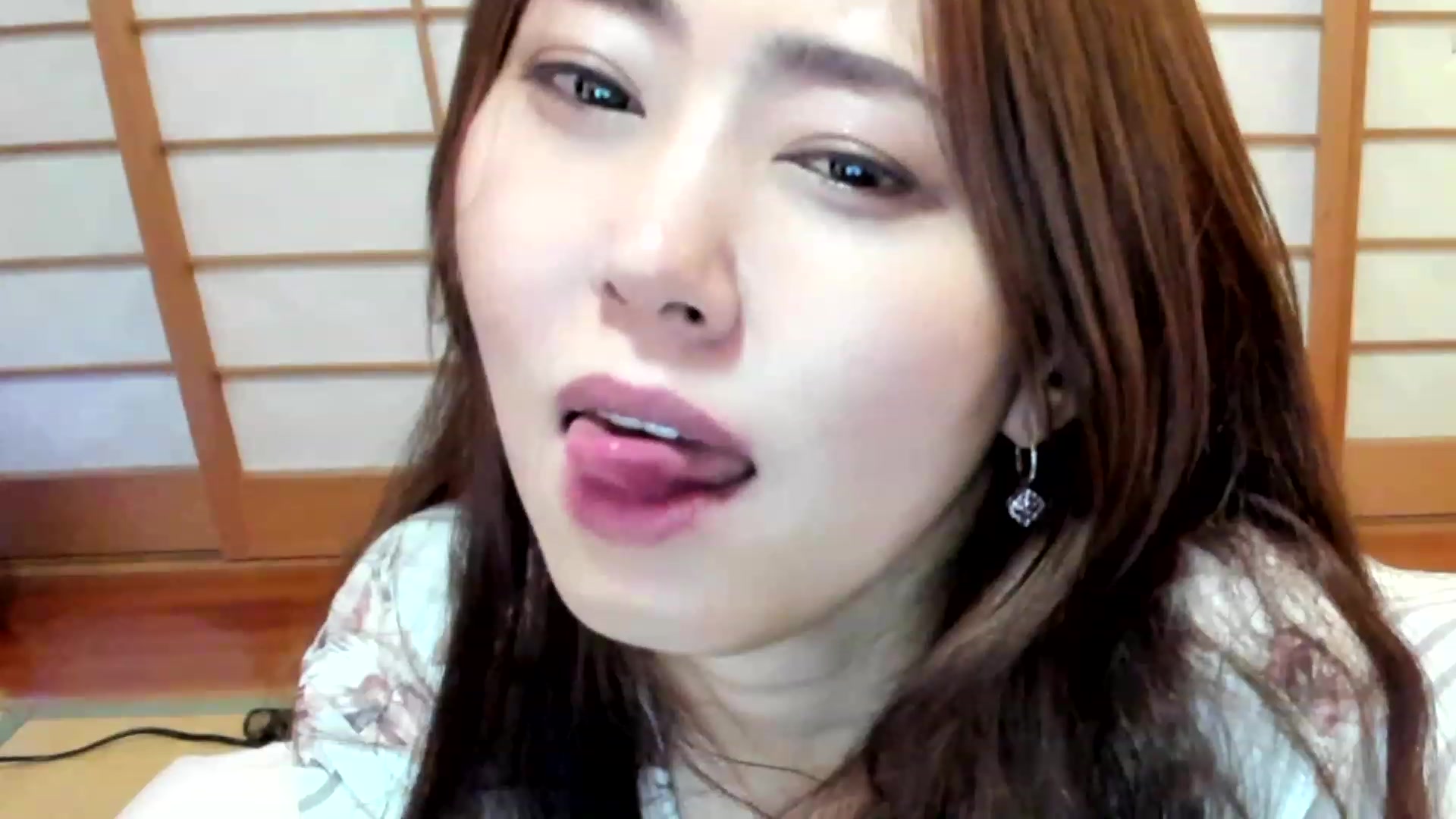 Gallery image thumbnail from WhatIsNanako's myfreecams stream on, 01/08/2023, 19:17 image 16 of 20
