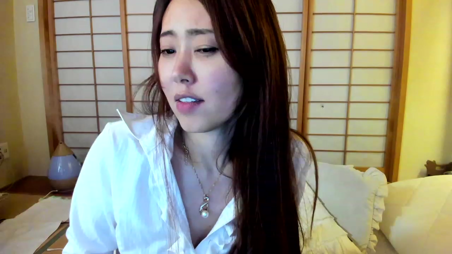 Gallery image thumbnail from WhatIsNanako's myfreecams stream on, 02/12/2023, 16:26 image 17 of 20