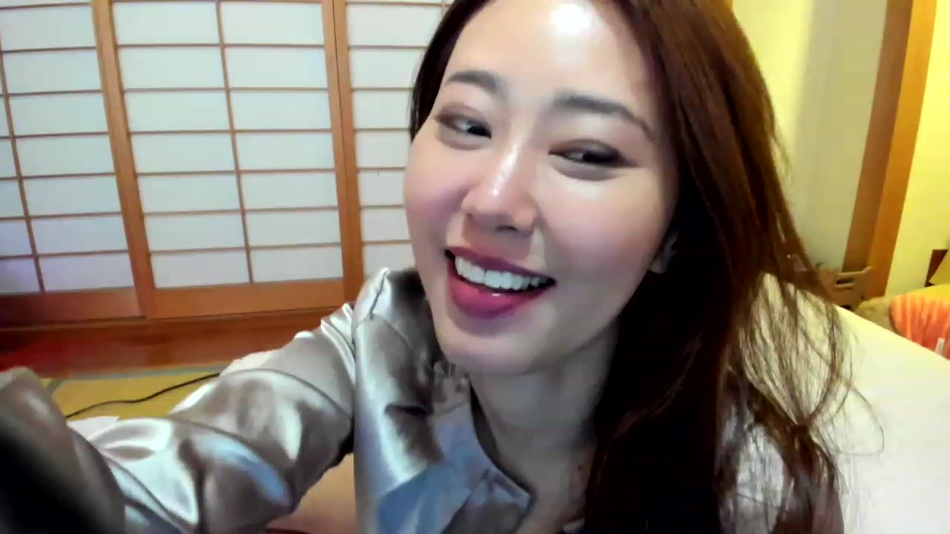 Gallery image thumbnail from WhatIsNanako's myfreecams stream on, 02/25/2023, 10:18 image 17 of 20