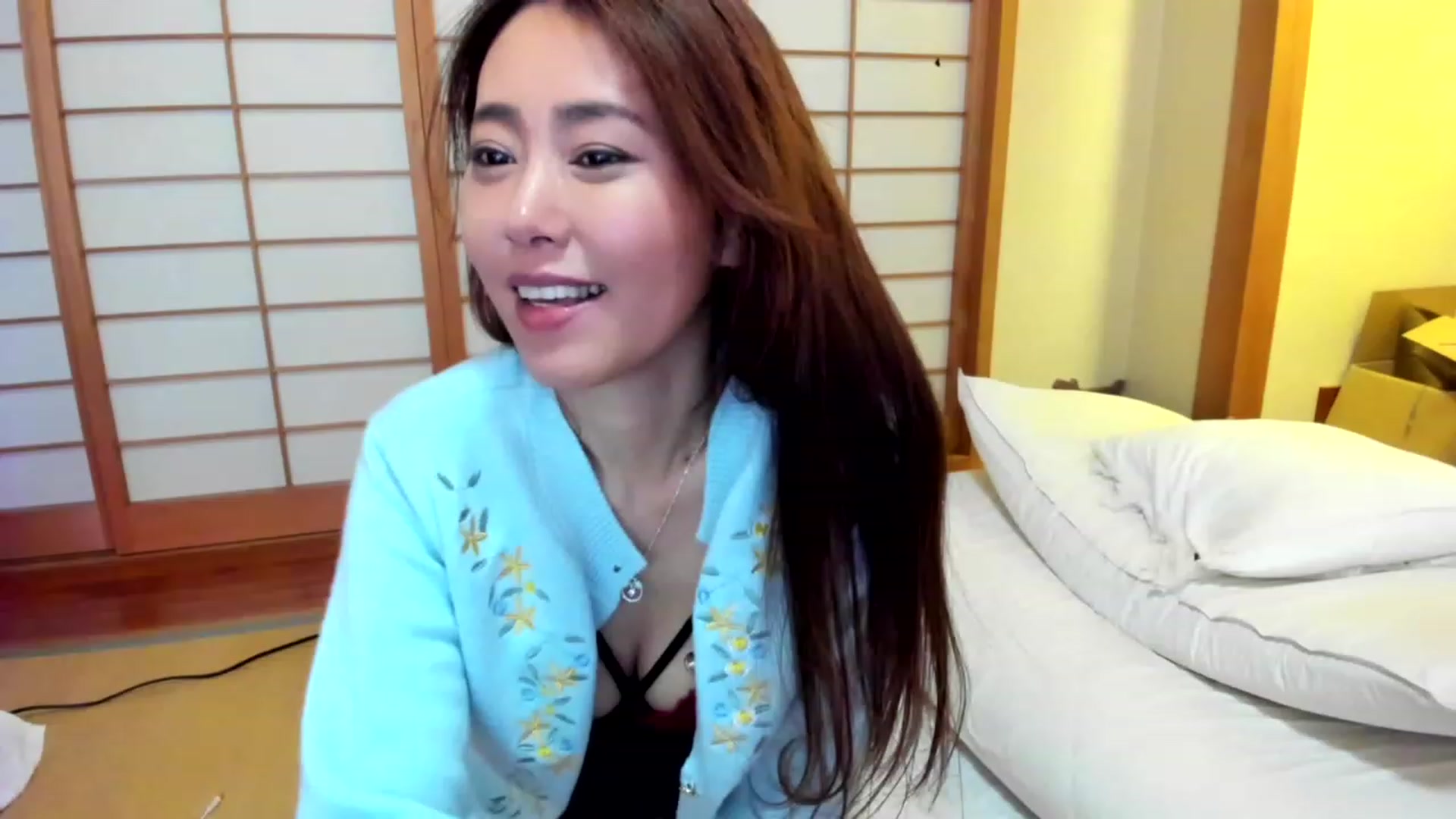 Gallery image thumbnail from WhatIsNanako's myfreecams stream on, 02/26/2023, 18:04 image 11 of 20