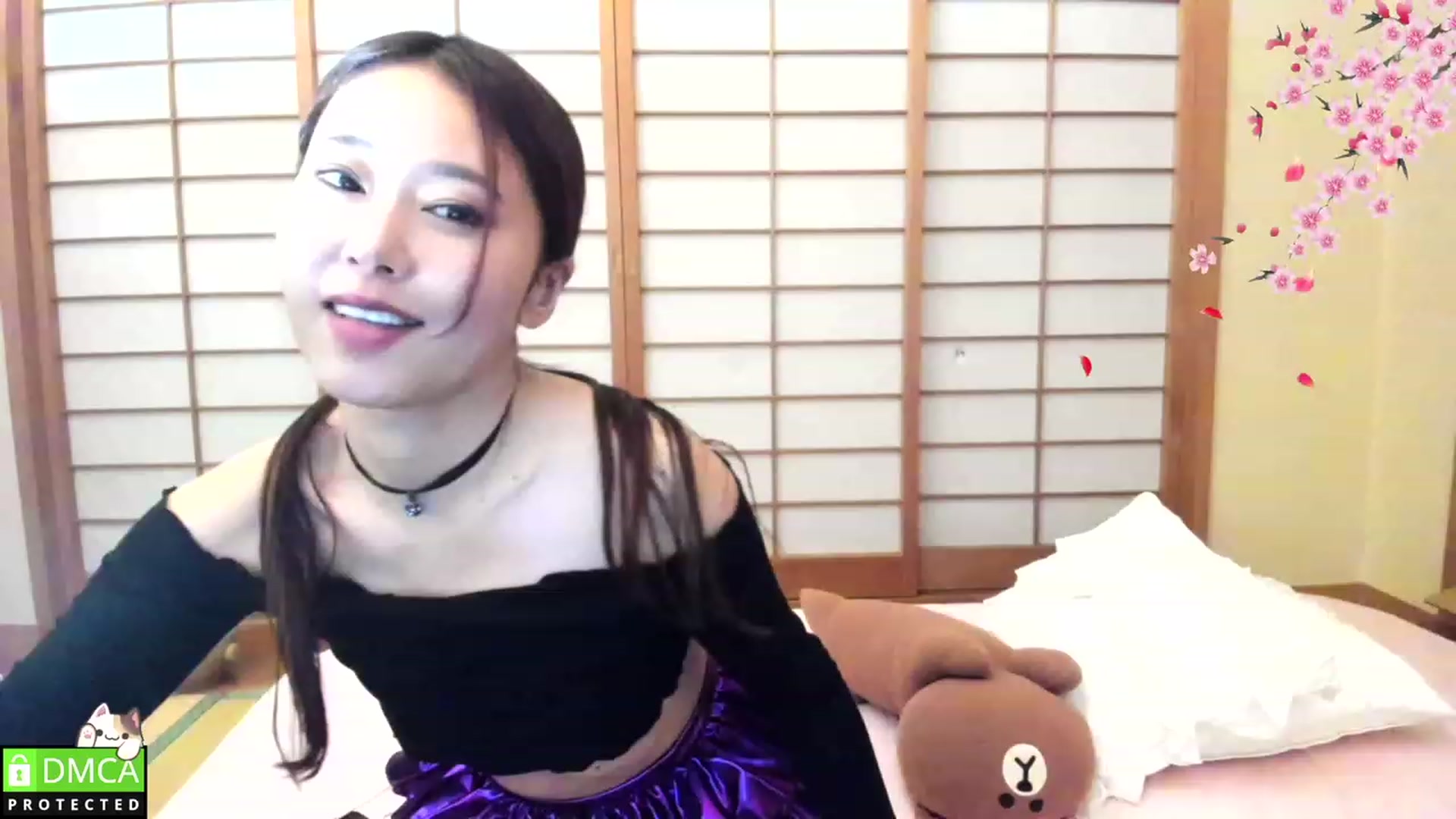 Gallery image thumbnail from WhatIsNanako's myfreecams stream on, 03/12/2023, 12:44 image 5 of 20