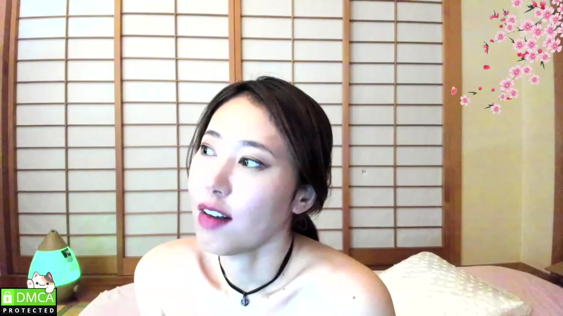 Gallery image thumbnail from WhatIsNanako's myfreecams stream on, 03/12/2023, 17:33 image 15 of 20