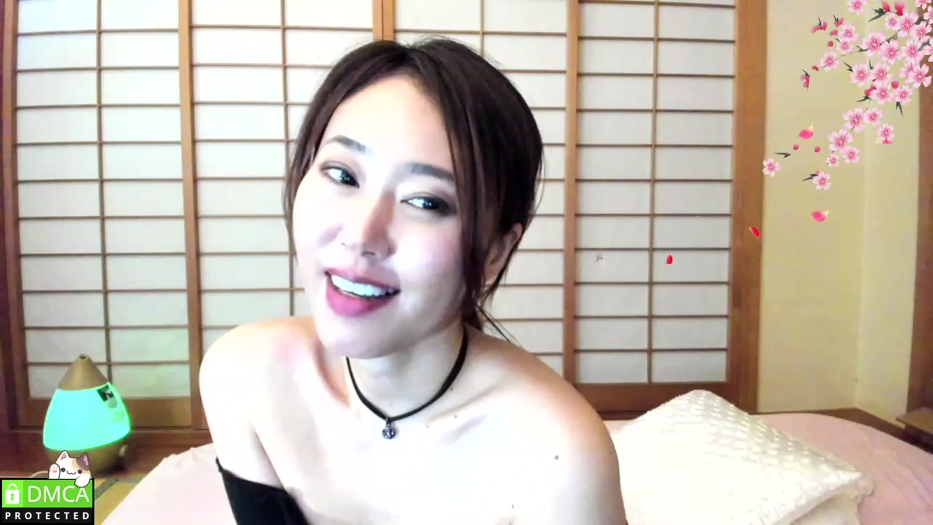 Gallery image thumbnail from WhatIsNanako's myfreecams stream on, 03/12/2023, 17:33 image 20 of 20