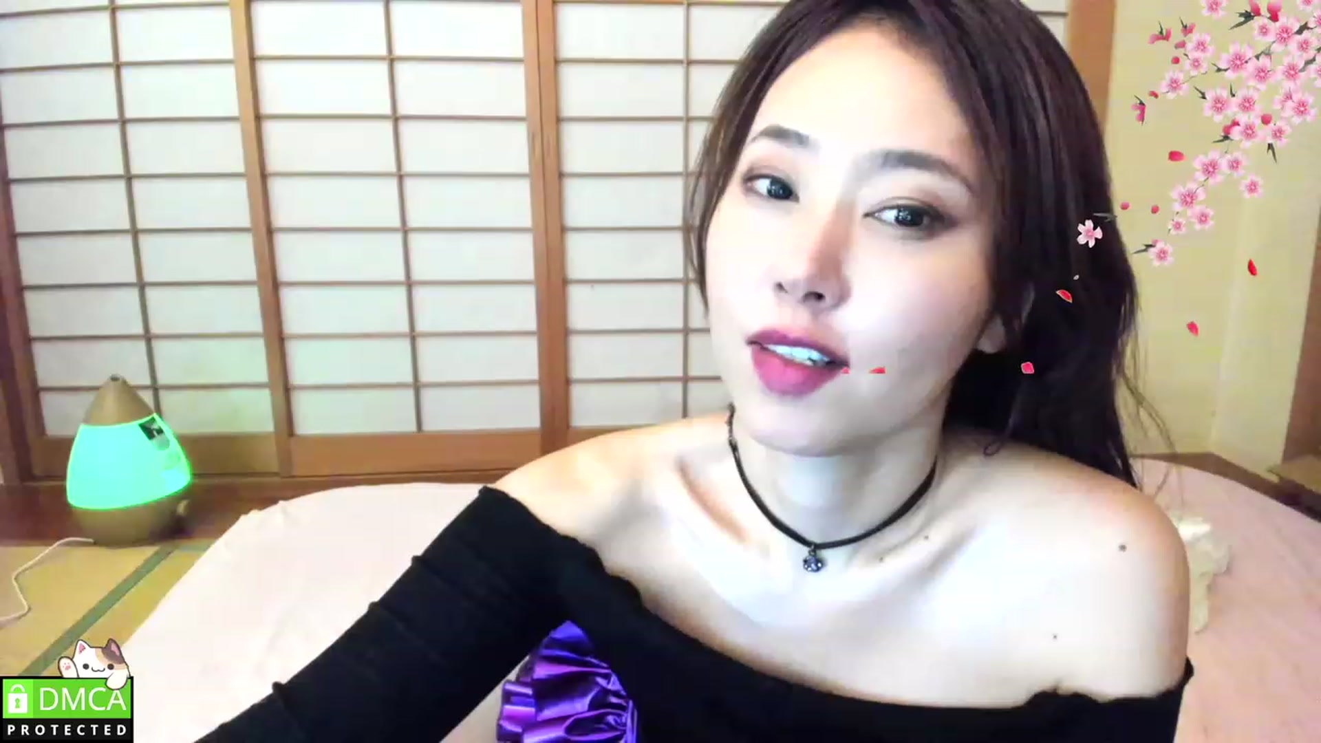 Gallery image thumbnail from WhatIsNanako's myfreecams stream on, 03/12/2023, 17:33 image 9 of 20