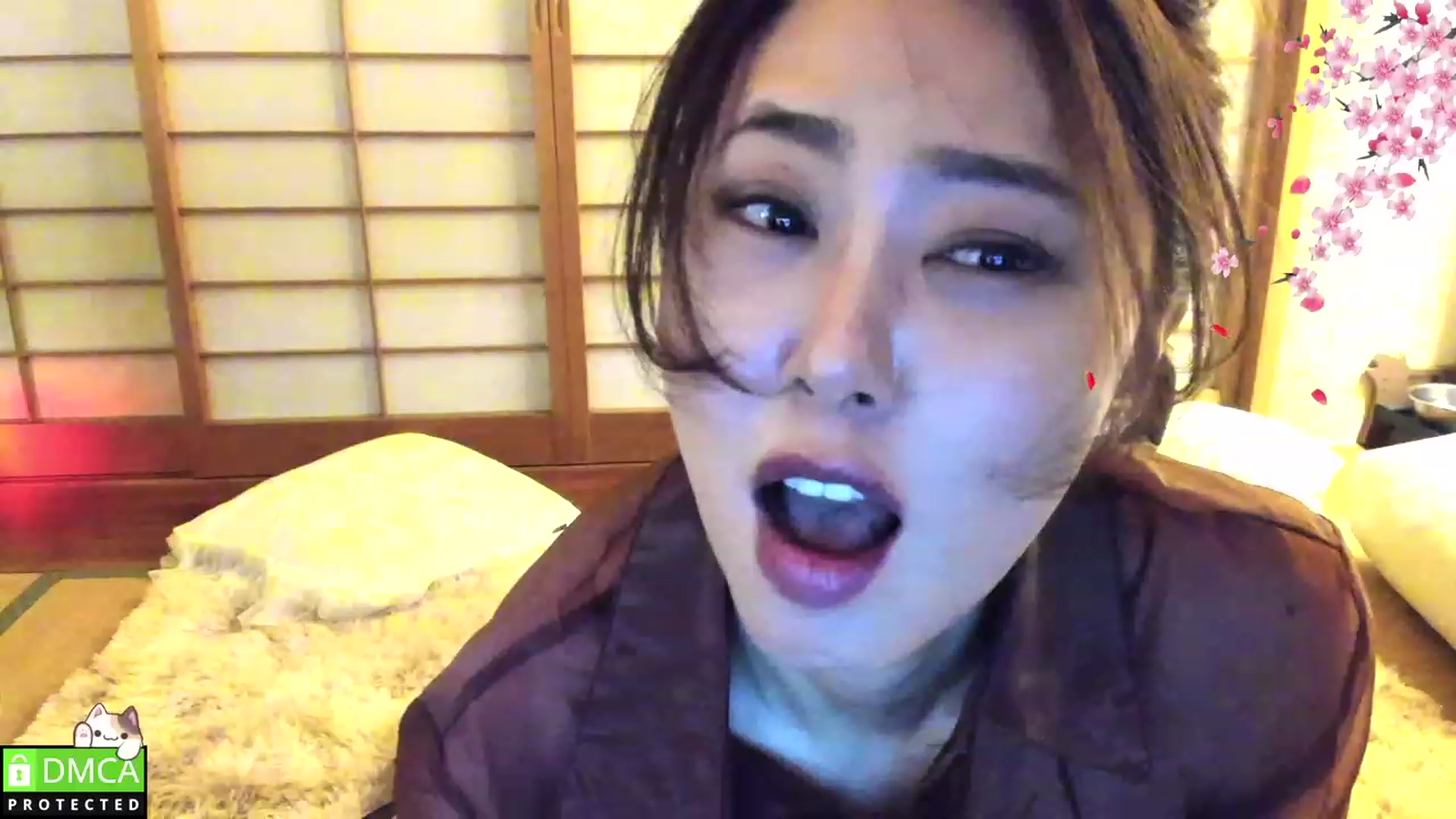 Gallery image thumbnail from WhatIsNanako's myfreecams stream on, 03/18/2023, 15:27 image 2 of 20