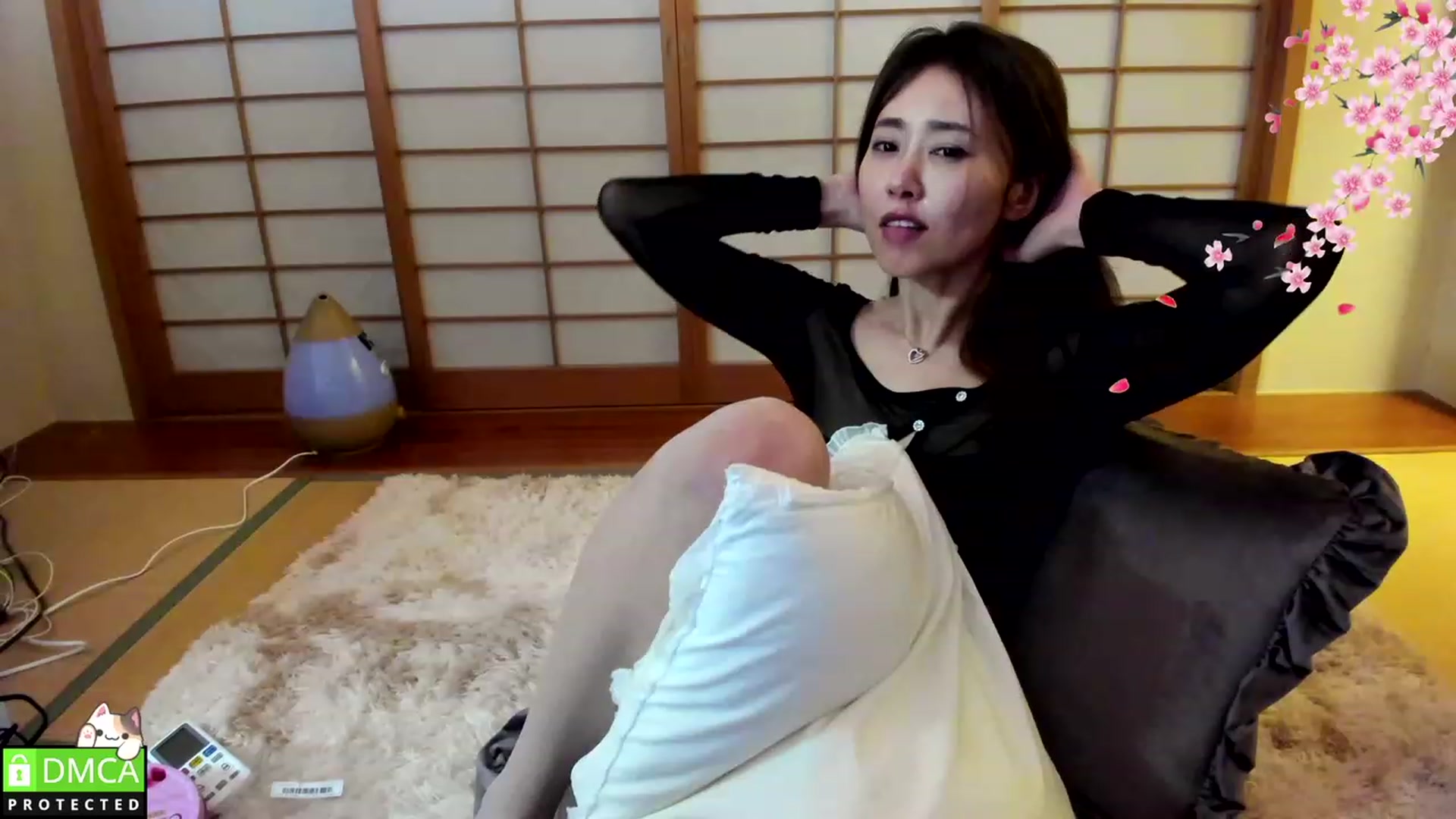 Gallery image thumbnail from WhatIsNanako's myfreecams stream on, 03/25/2023, 11:03 image 19 of 20