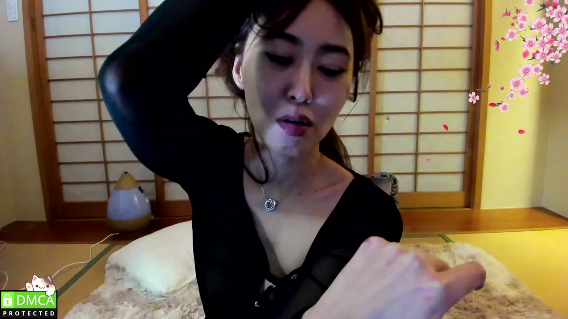 Gallery image thumbnail from WhatIsNanako's myfreecams stream on, 03/25/2023, 12:31 image 12 of 20