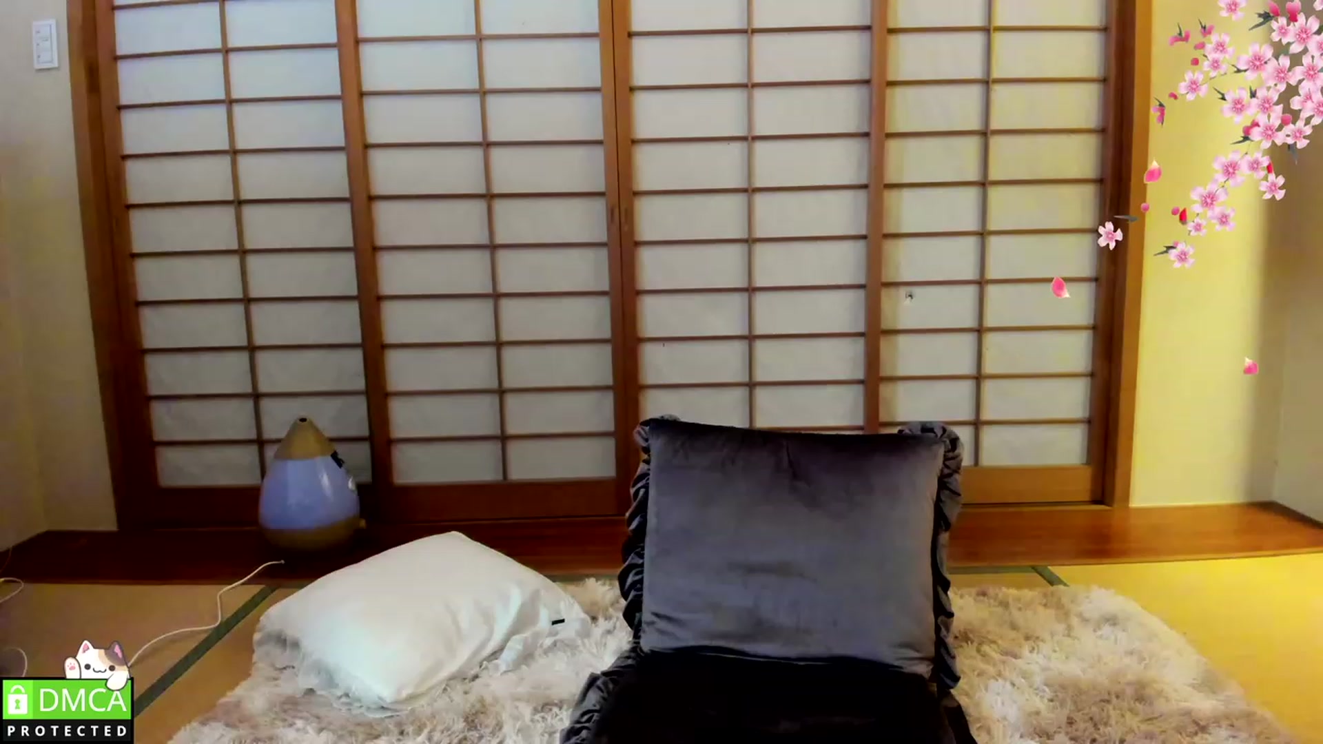Gallery image thumbnail from WhatIsNanako's myfreecams stream on, 03/25/2023, 12:31 image 19 of 20