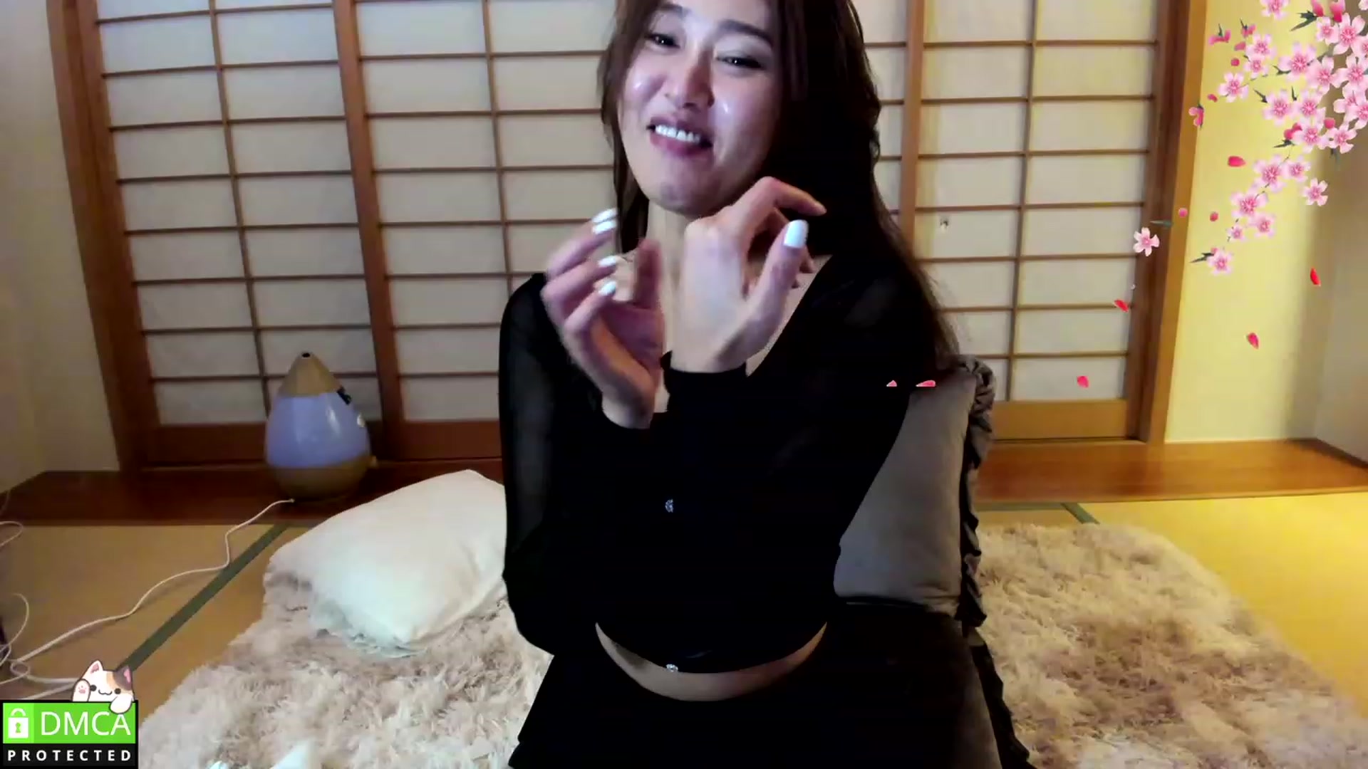 Gallery image thumbnail from WhatIsNanako's myfreecams stream on, 03/25/2023, 12:31 image 18 of 20